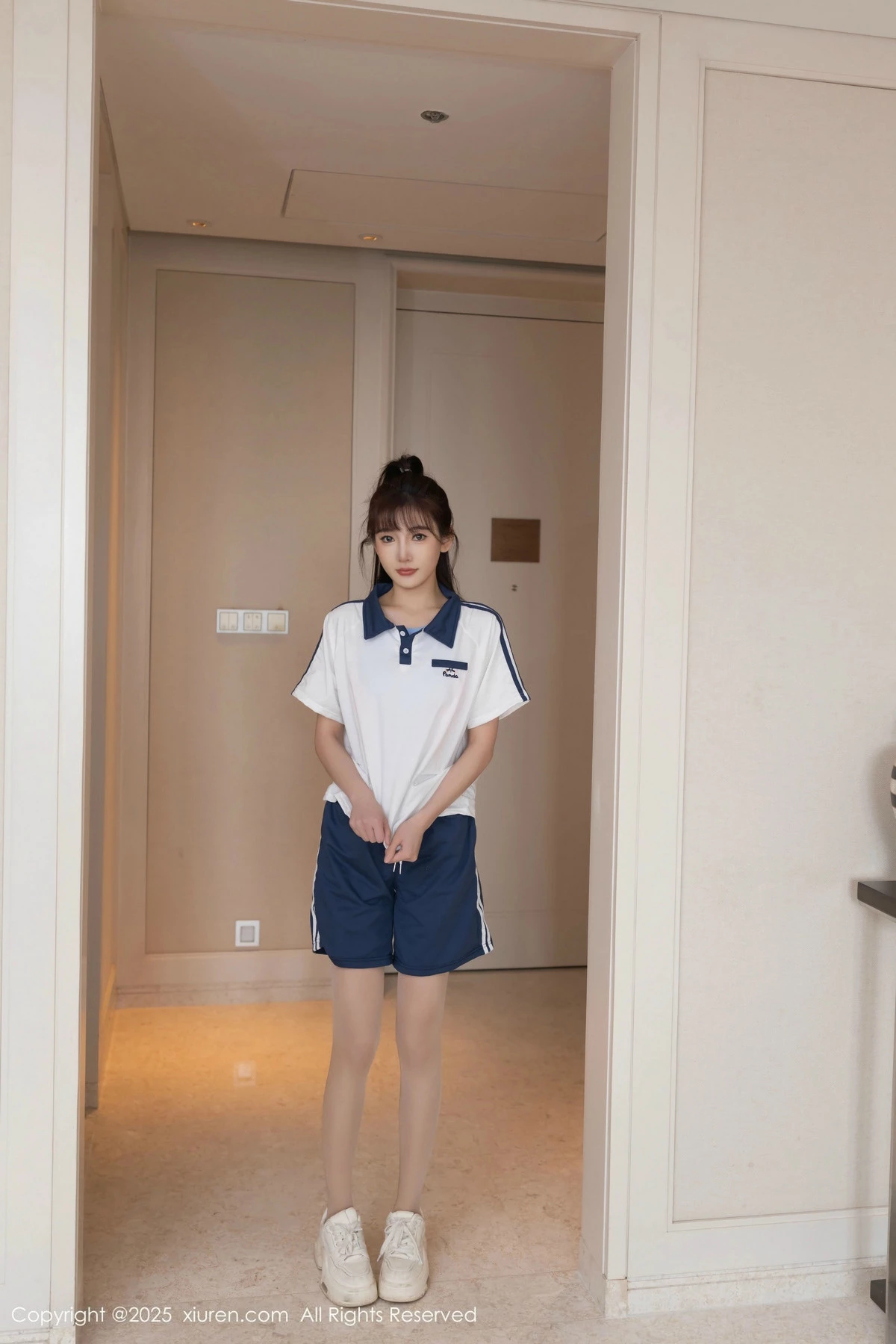 [XiuRen秀人网]第9979期陆萱萱写真  第23张-《94零社区》