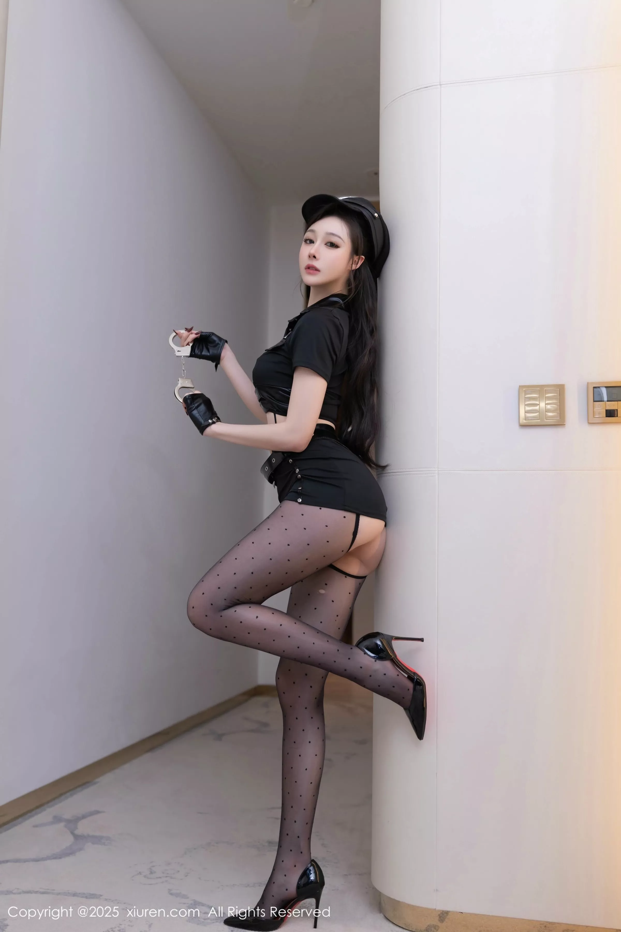 [XiuRen秀人网]第10115期小逗逗写真  第8张-《94零社区》