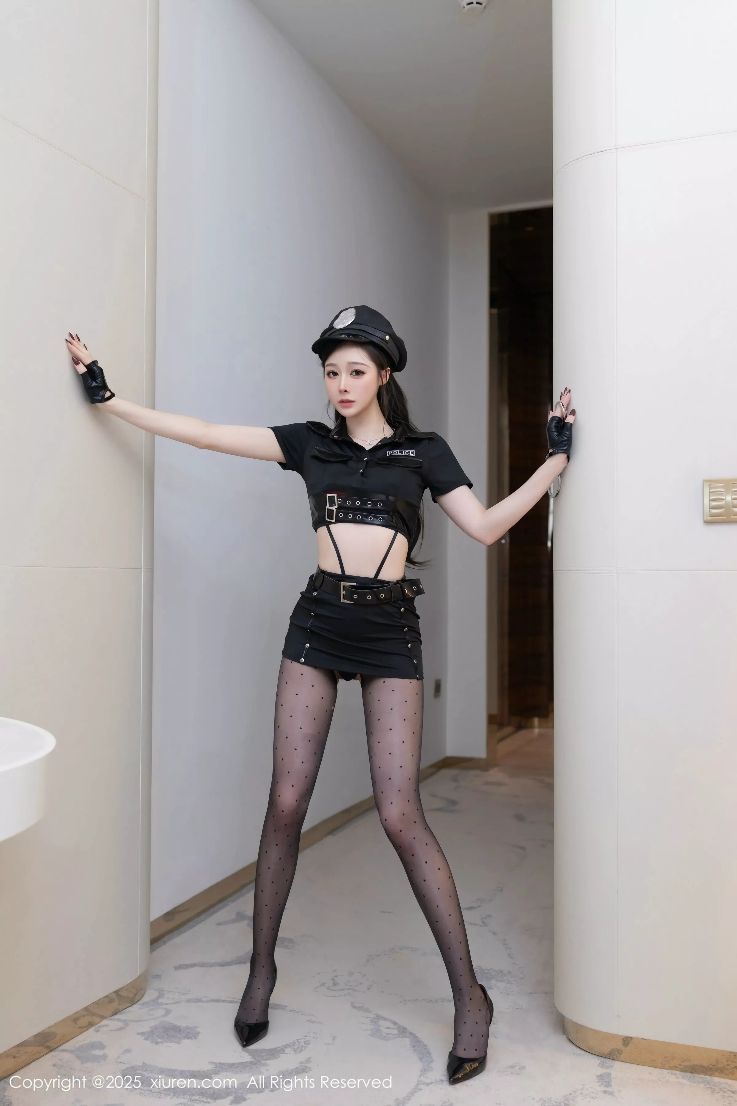 [XiuRen秀人网]第10115期小逗逗写真  第7张-《94零社区》