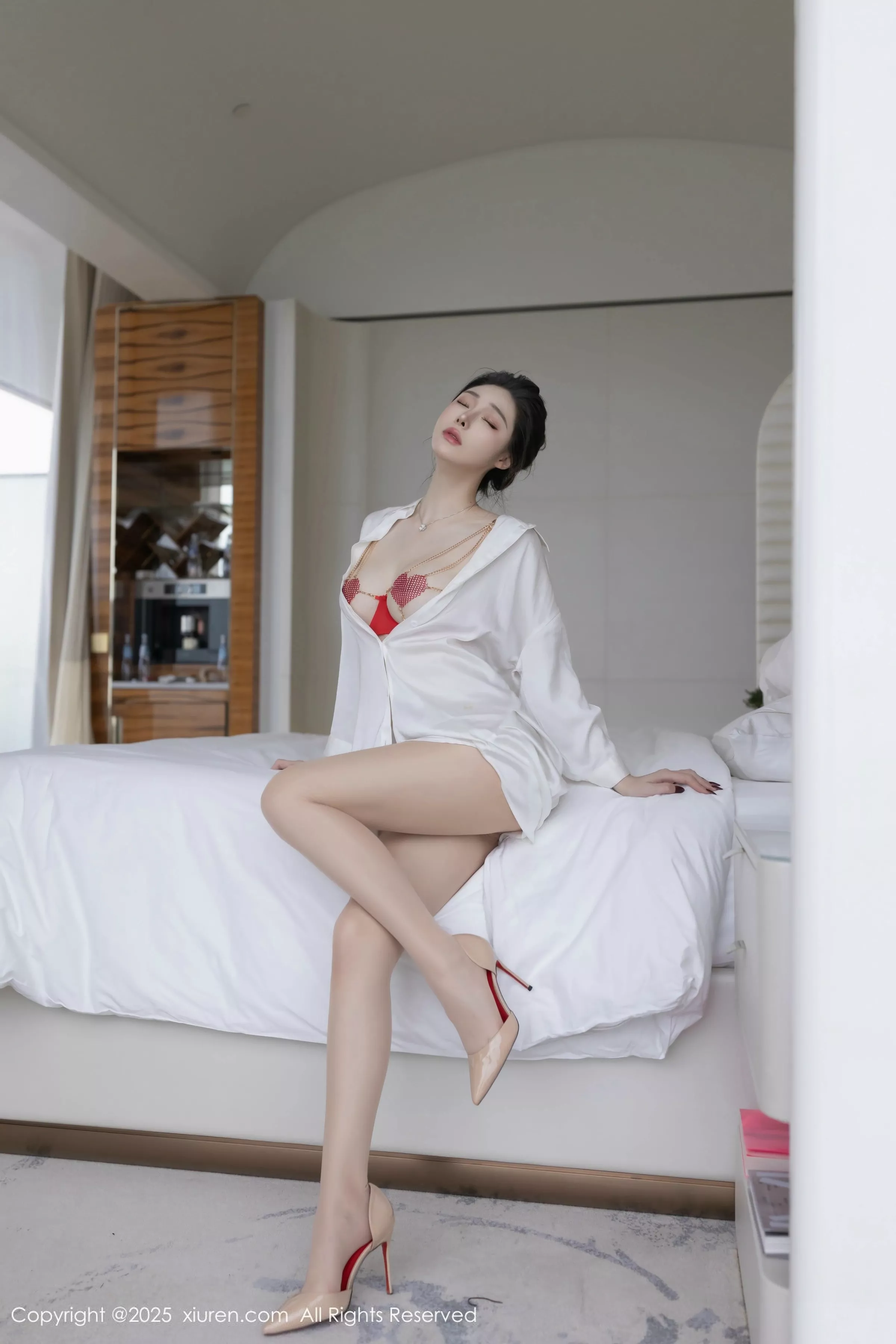 [XiuRen秀人网]第10411期小逗逗写真  第20张-《94零社区》