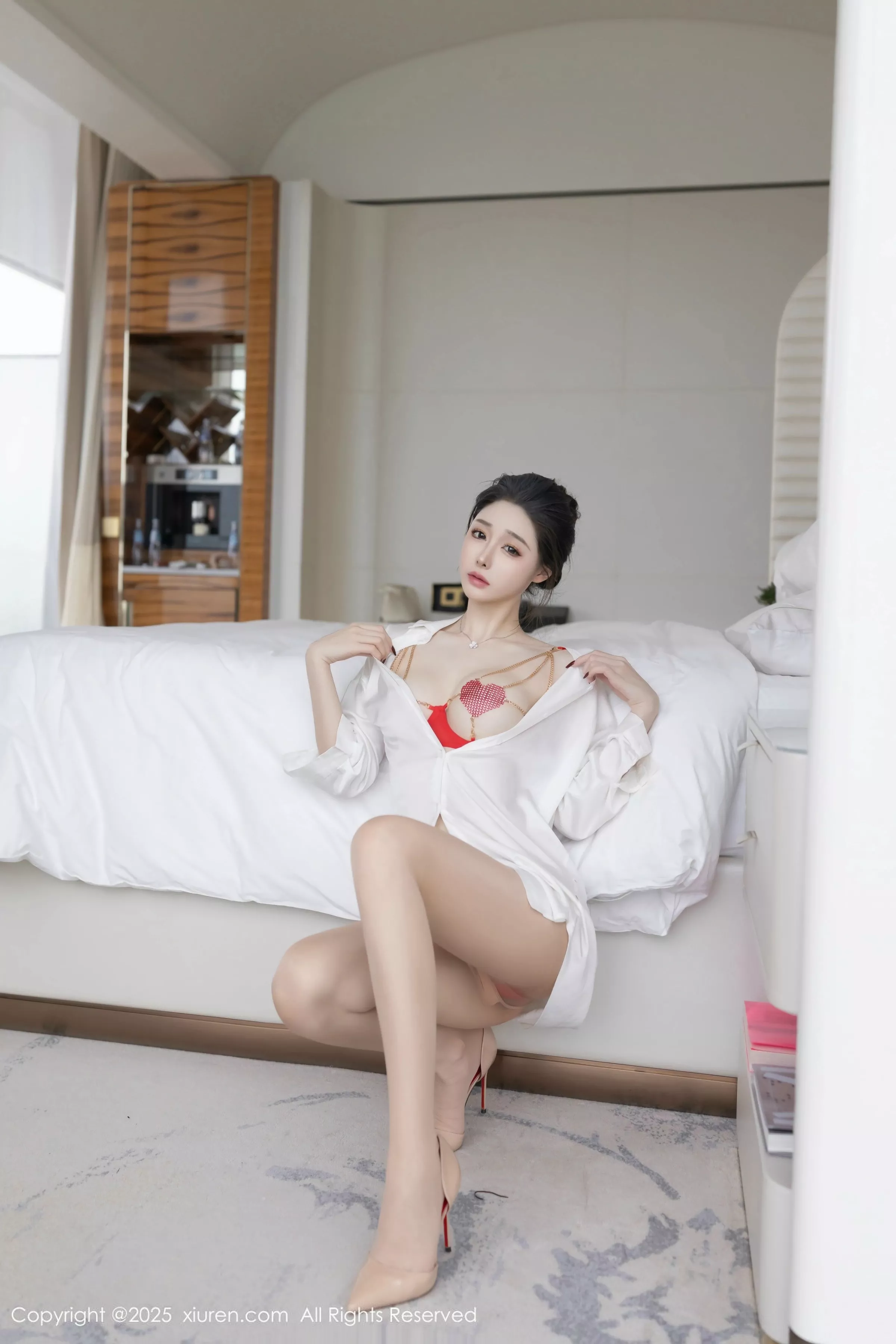 [XiuRen秀人网]第10411期小逗逗写真  第21张-《94零社区》