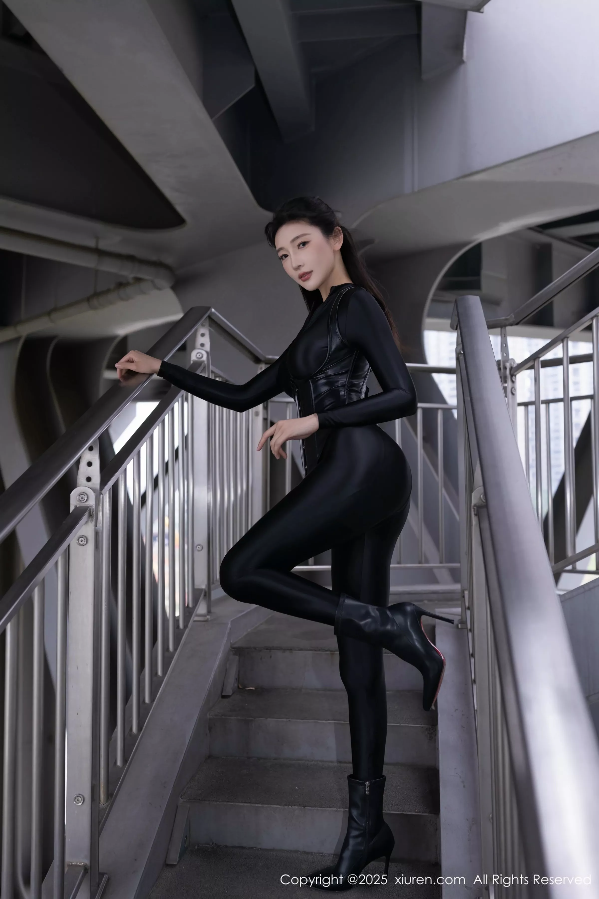 [XiuRen秀人网]第10404期陆萱萱写真  第4张-《94零社区》