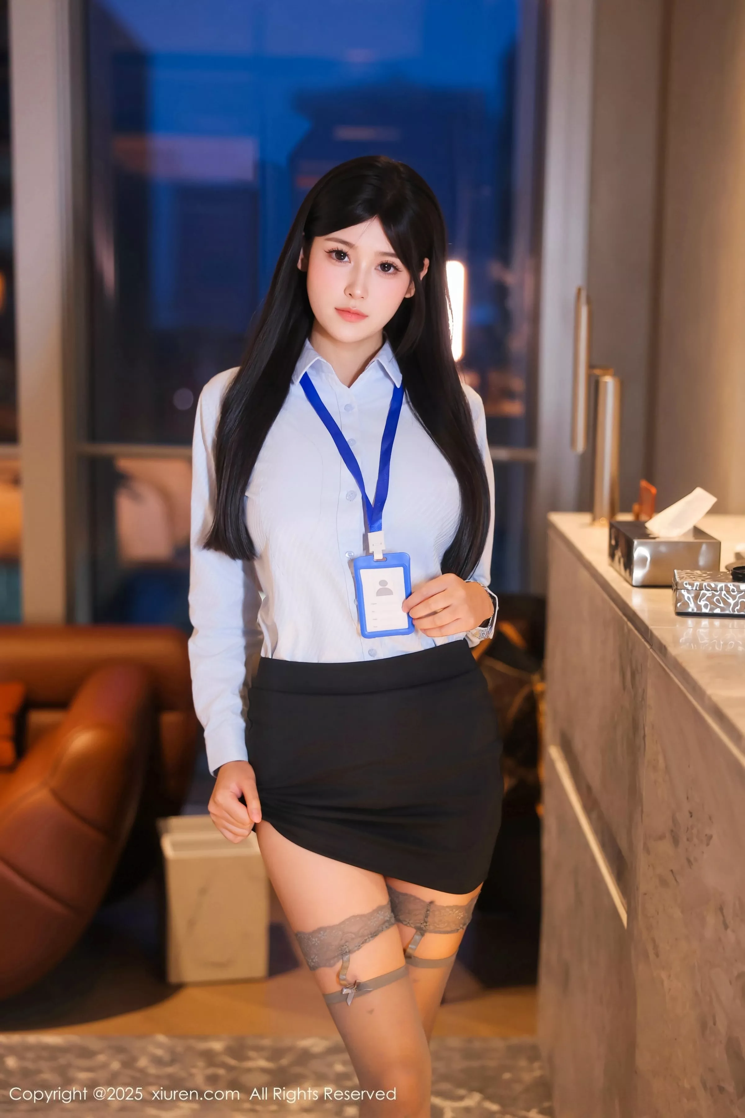 [XiuRen秀人网]第10440期余安安写真  第3张-《94零社区》