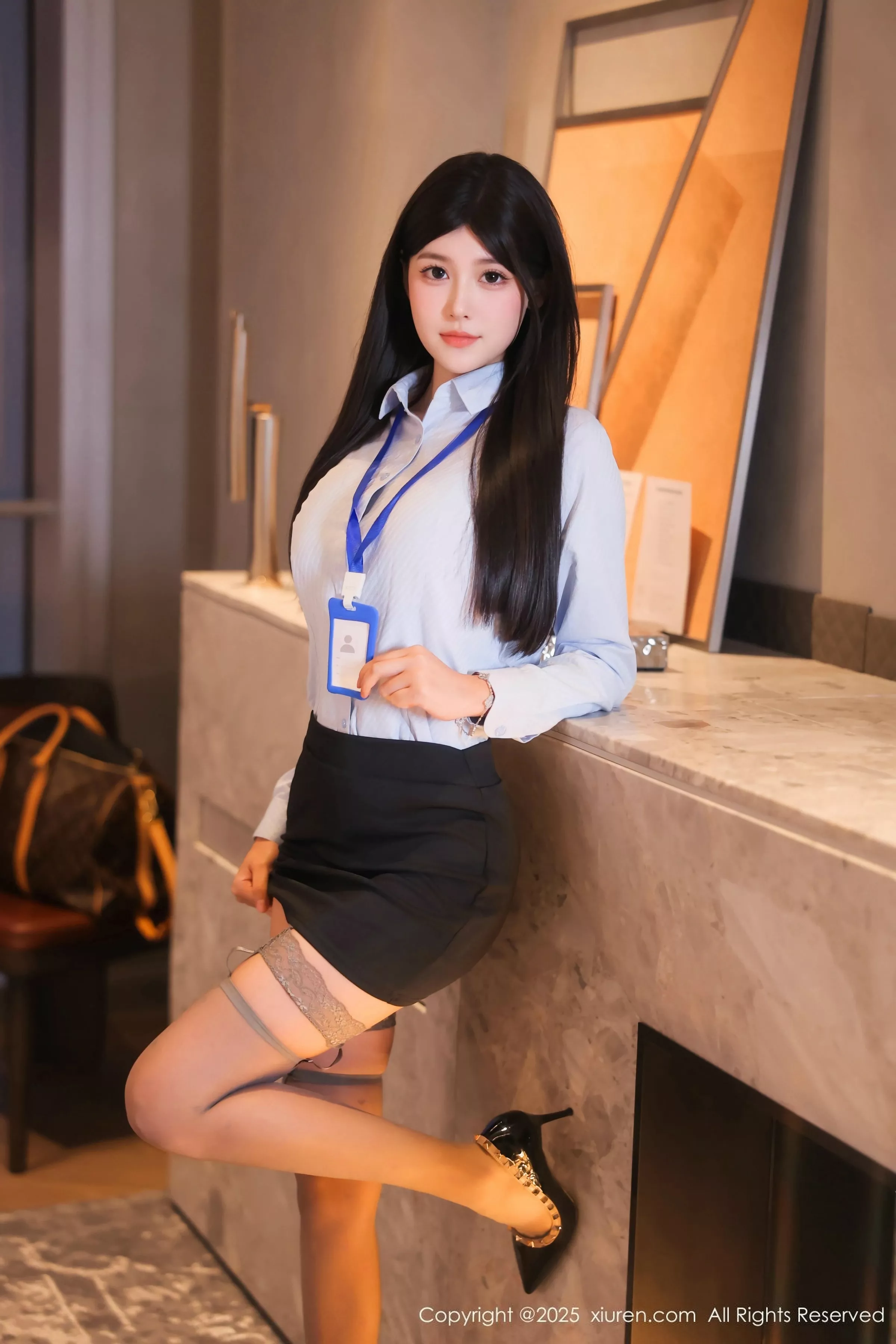 [XiuRen秀人网]第10440期余安安写真  第4张-《94零社区》
