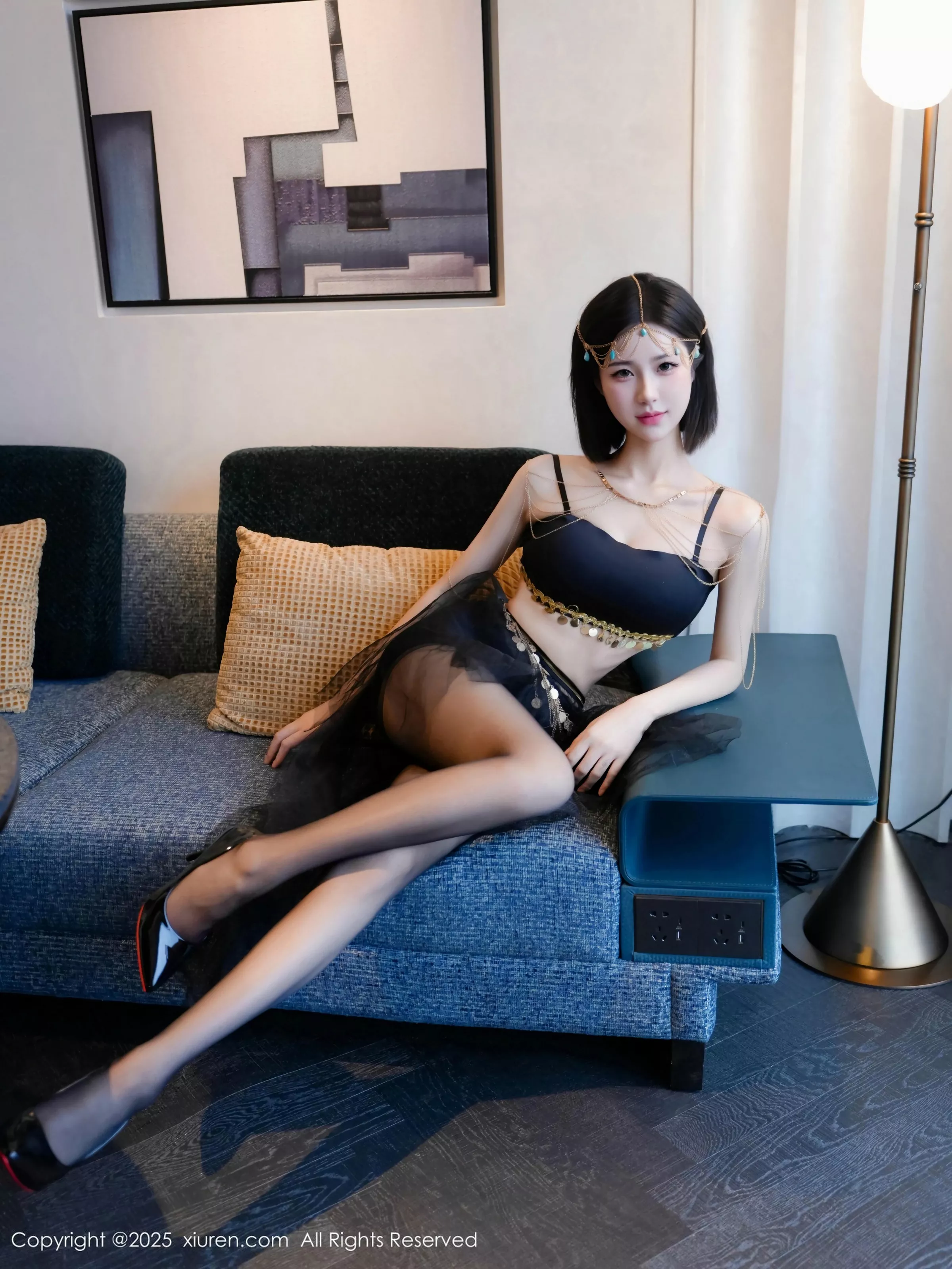 [XiuRen秀人网]第10427期奶芙酱写真  第8张-《94零社区》