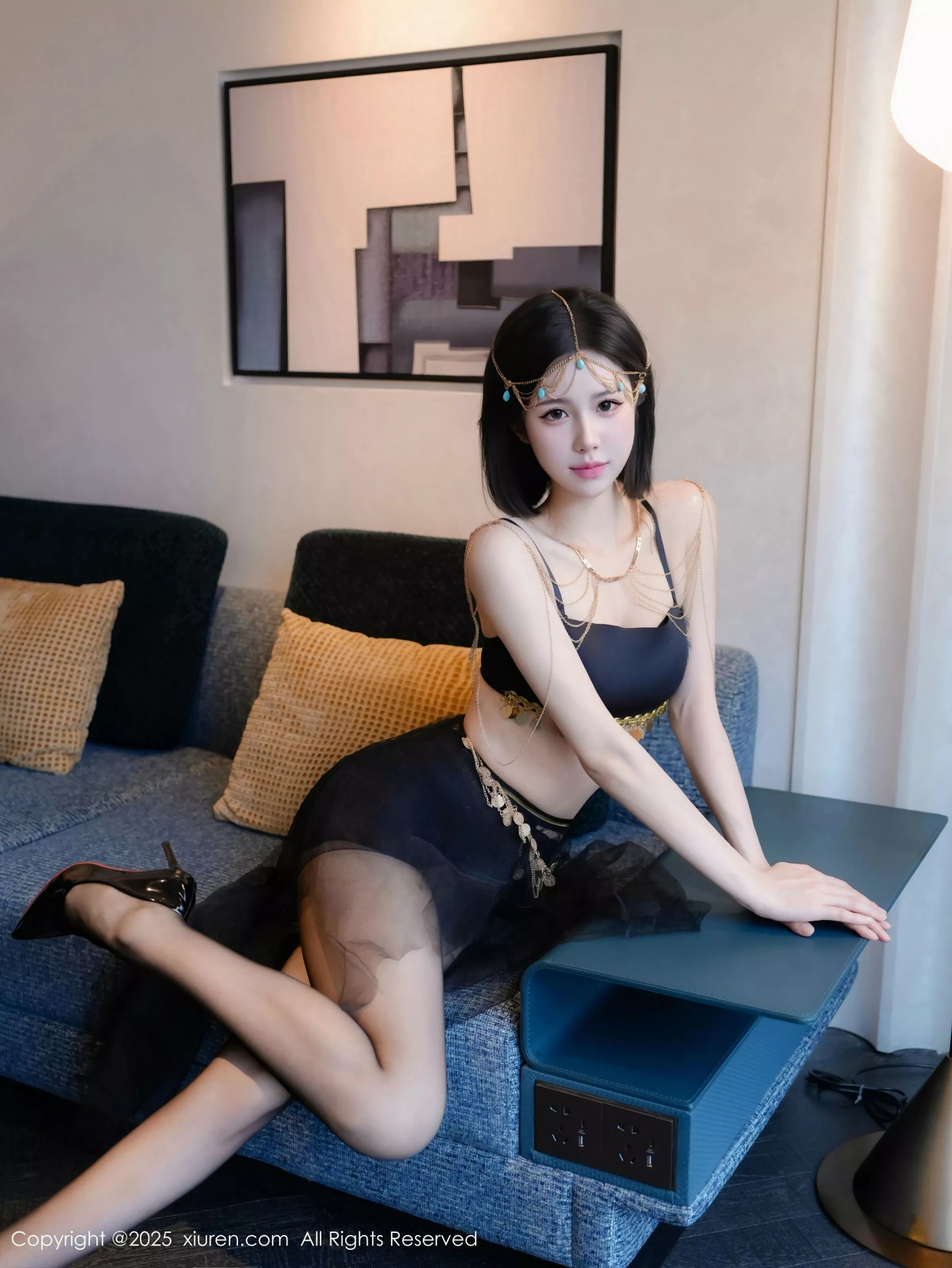 [XiuRen秀人网]第10427期奶芙酱写真  第13张-《94零社区》