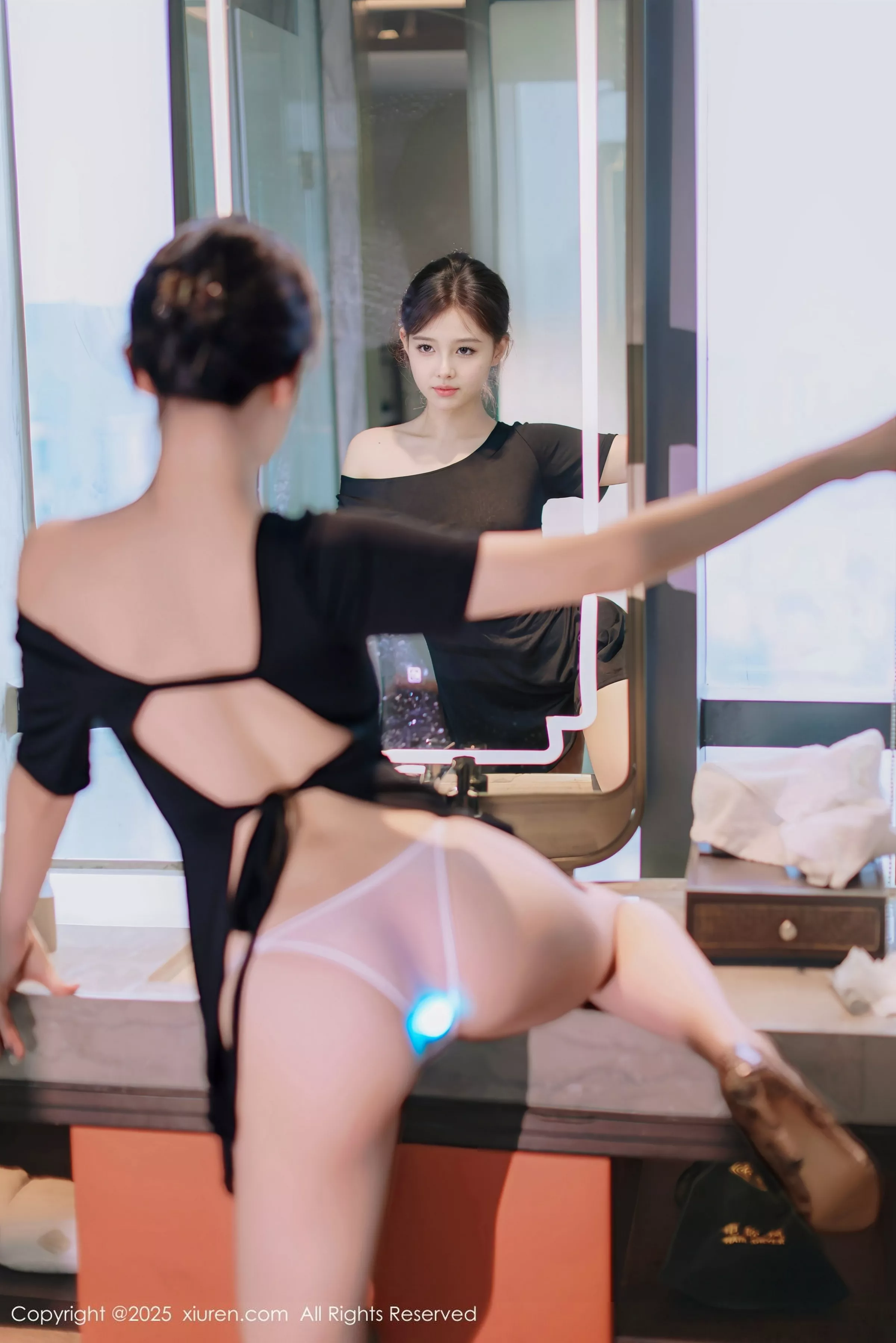 [XiuRen秀人网]第10426期小橘子写真  第35张-《94零社区》