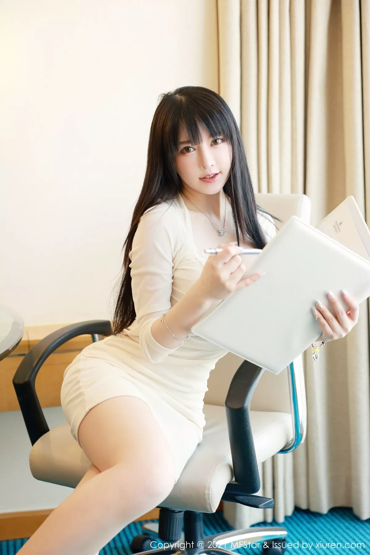 [MFStar模范学院]第472期玉兔miki写真  第2张-《94零社区》