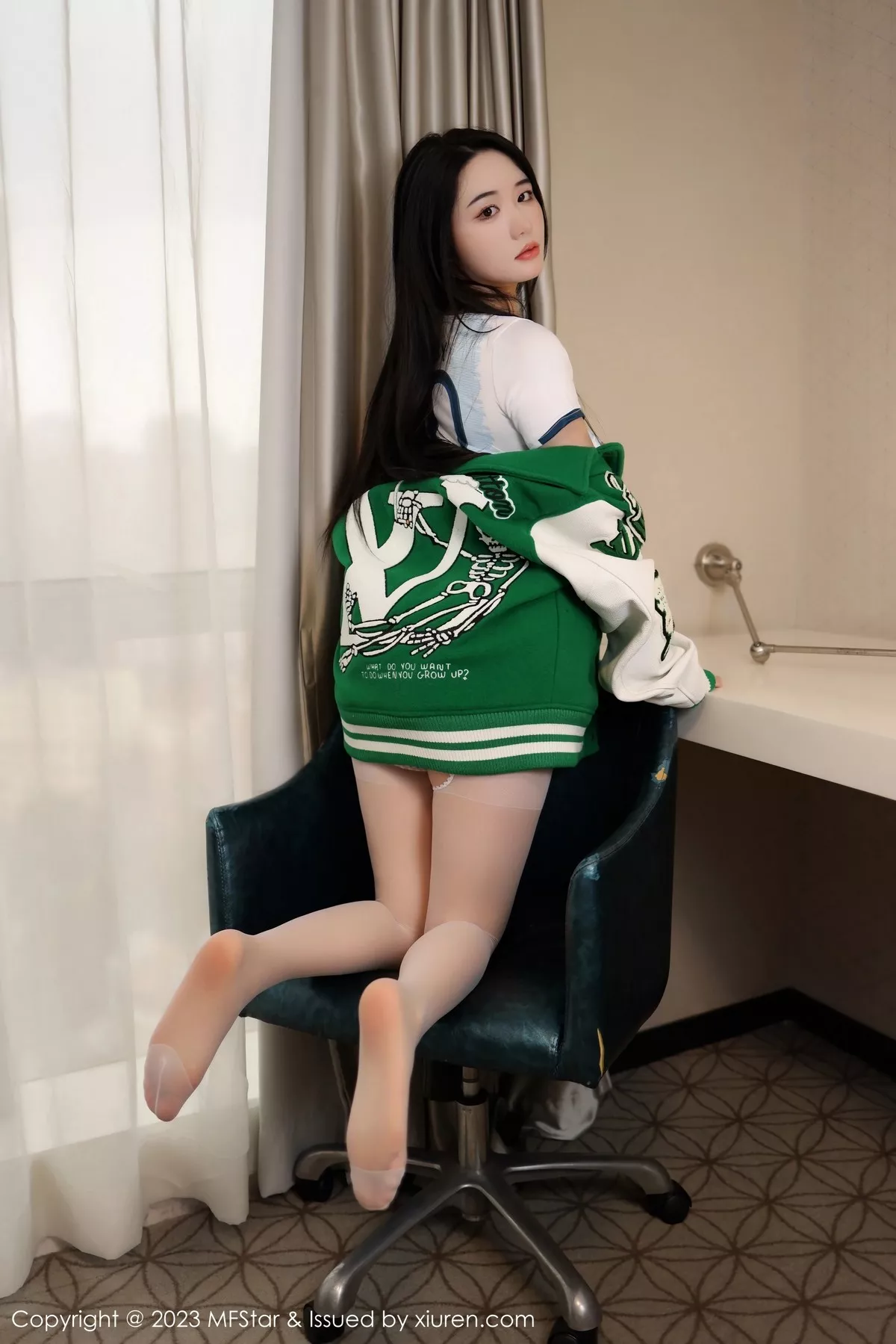 [MFStar模范学院]第602期汐汐爱吃草莓写真  第22张-《94零社区》