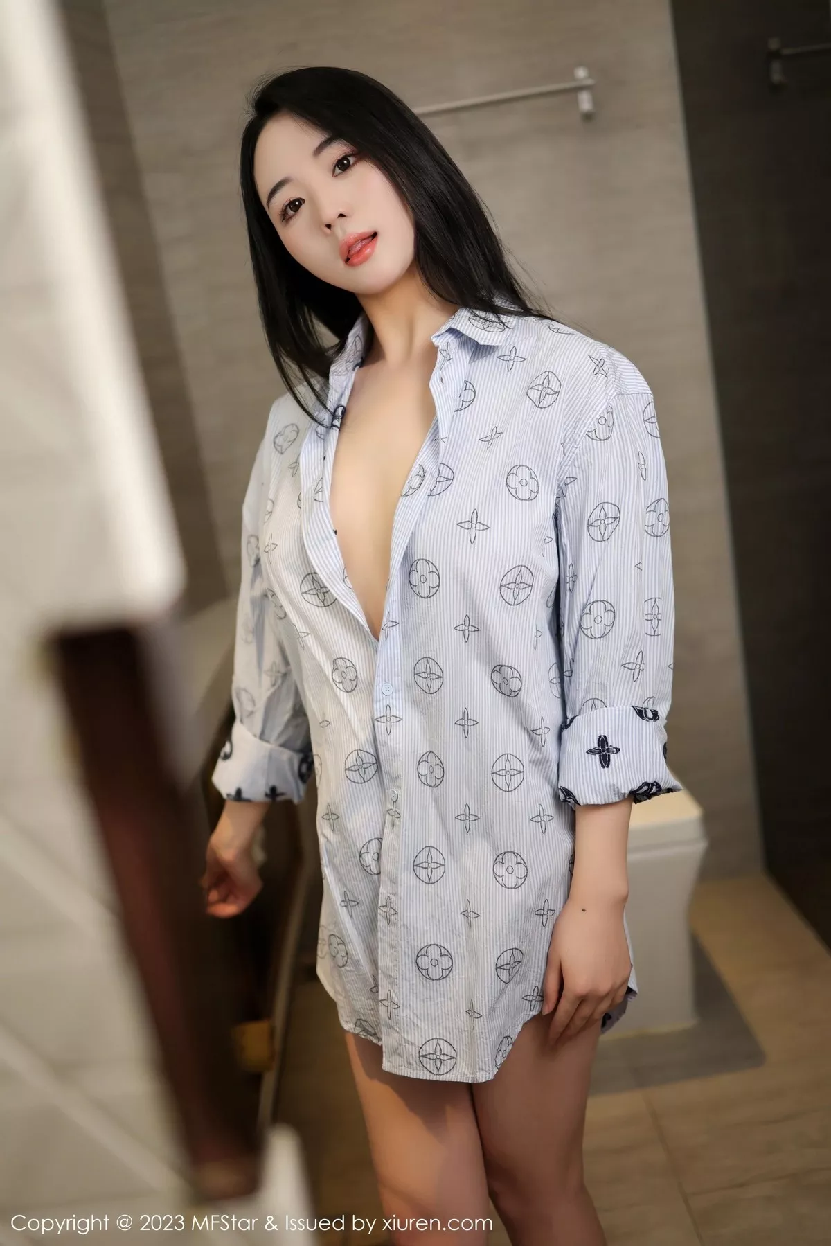 [MFStar模范学院]第595期汐汐爱吃草莓写真  第3张-《94零社区》