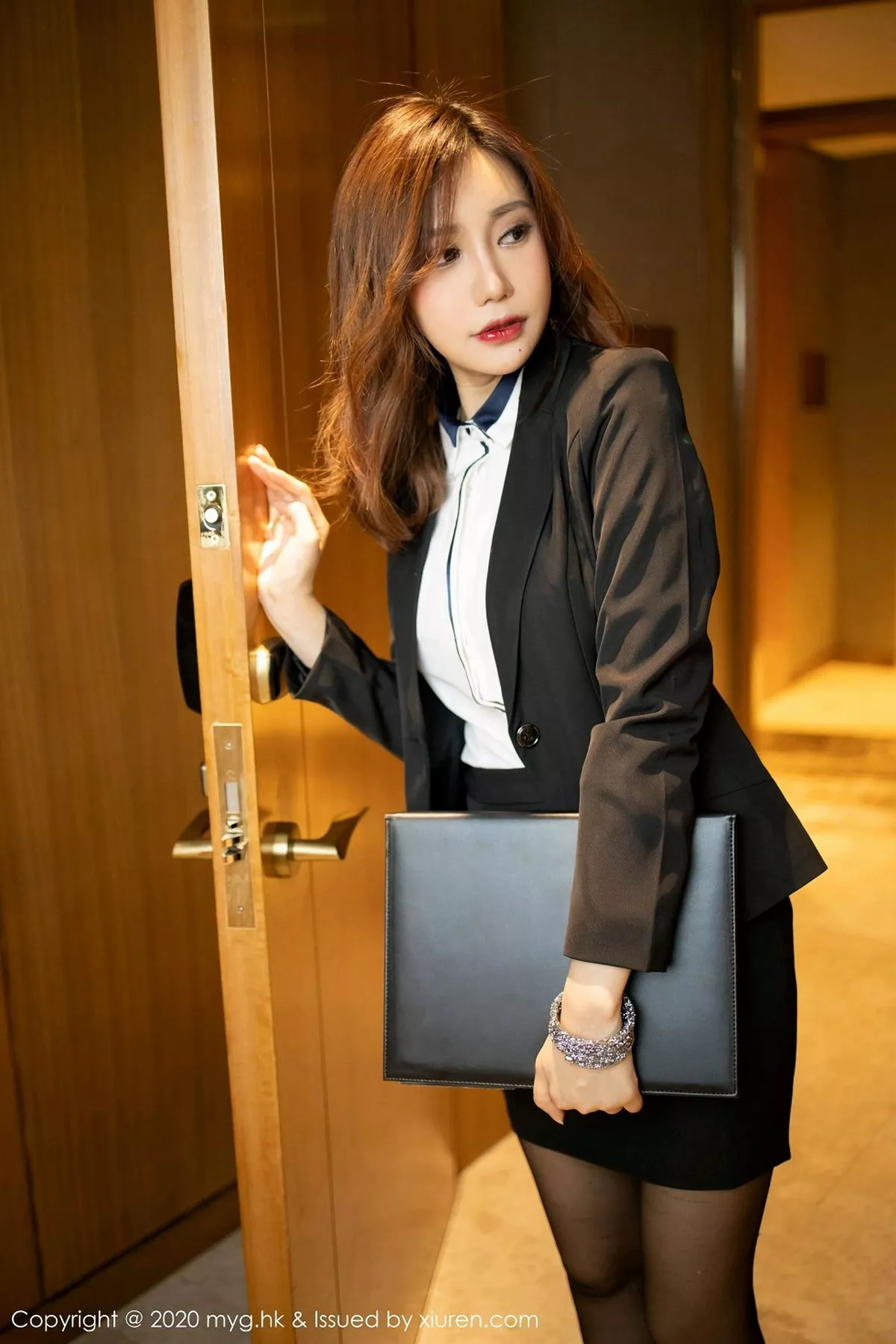 [MyGirl美媛馆]第469期绮里嘉写真  第9张-《94零社区》