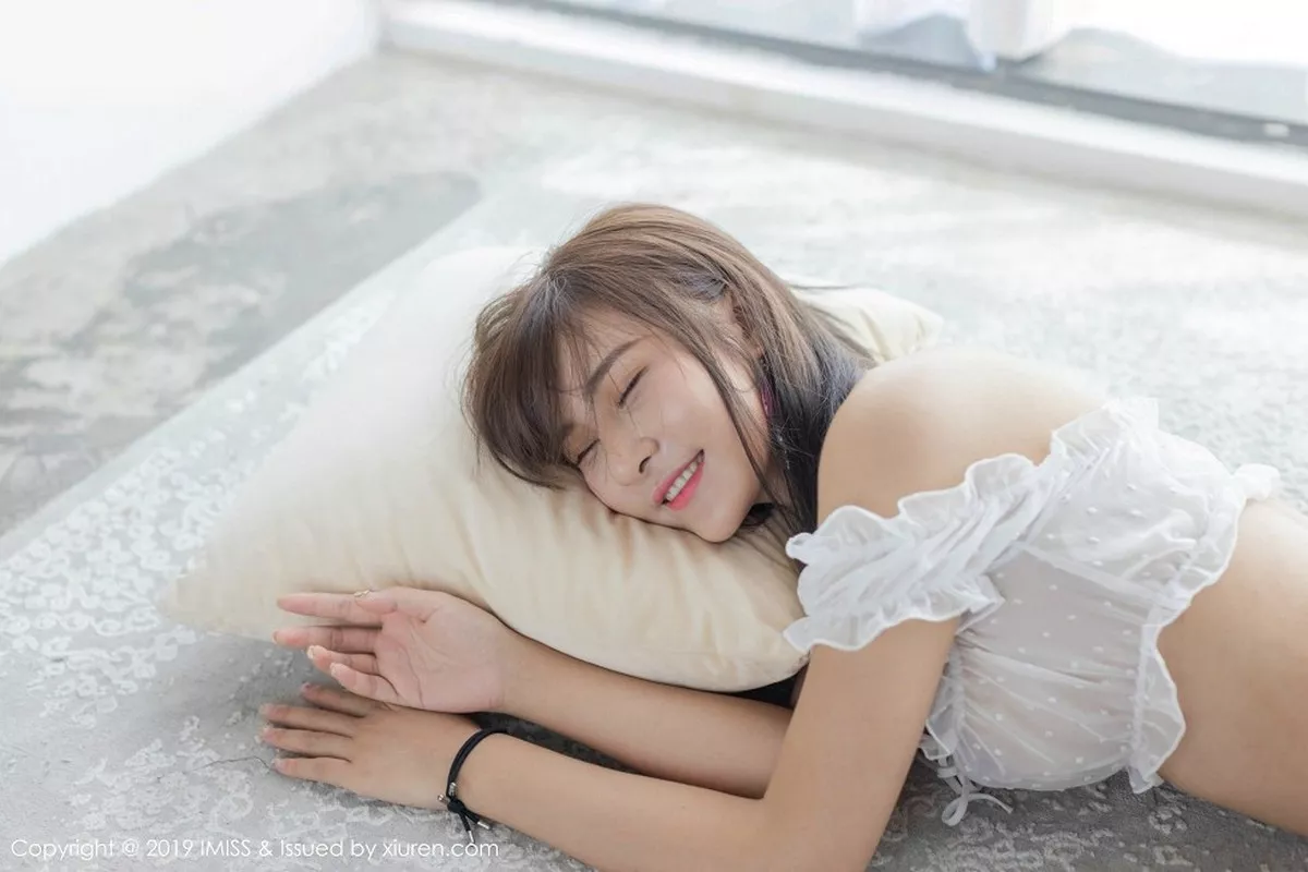 [Imiss爱蜜社]第339期尹菲写真  第8张-《94零社区》