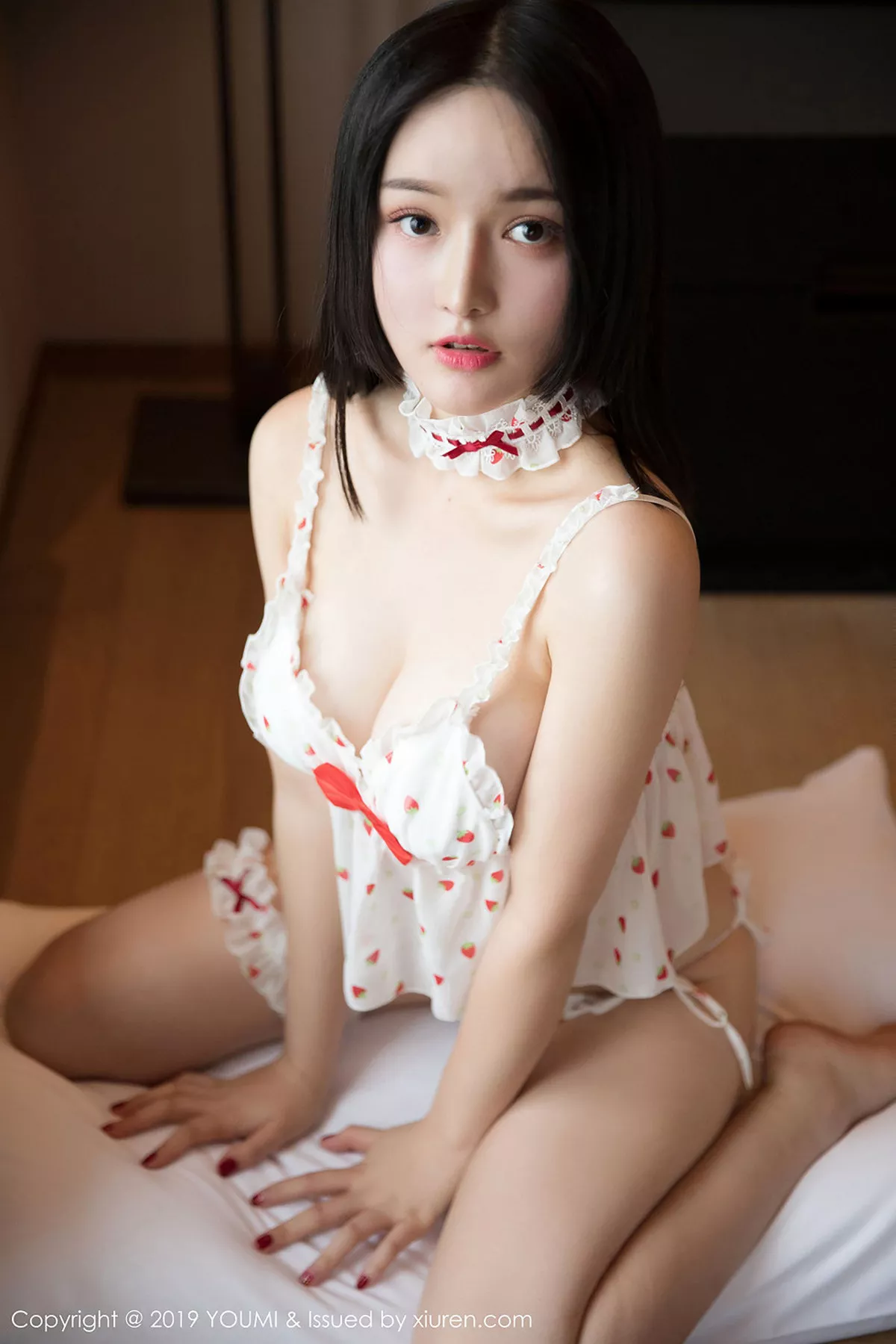[YouMi尤蜜荟]第268期唐婉儿写真  第2张-《94零社区》