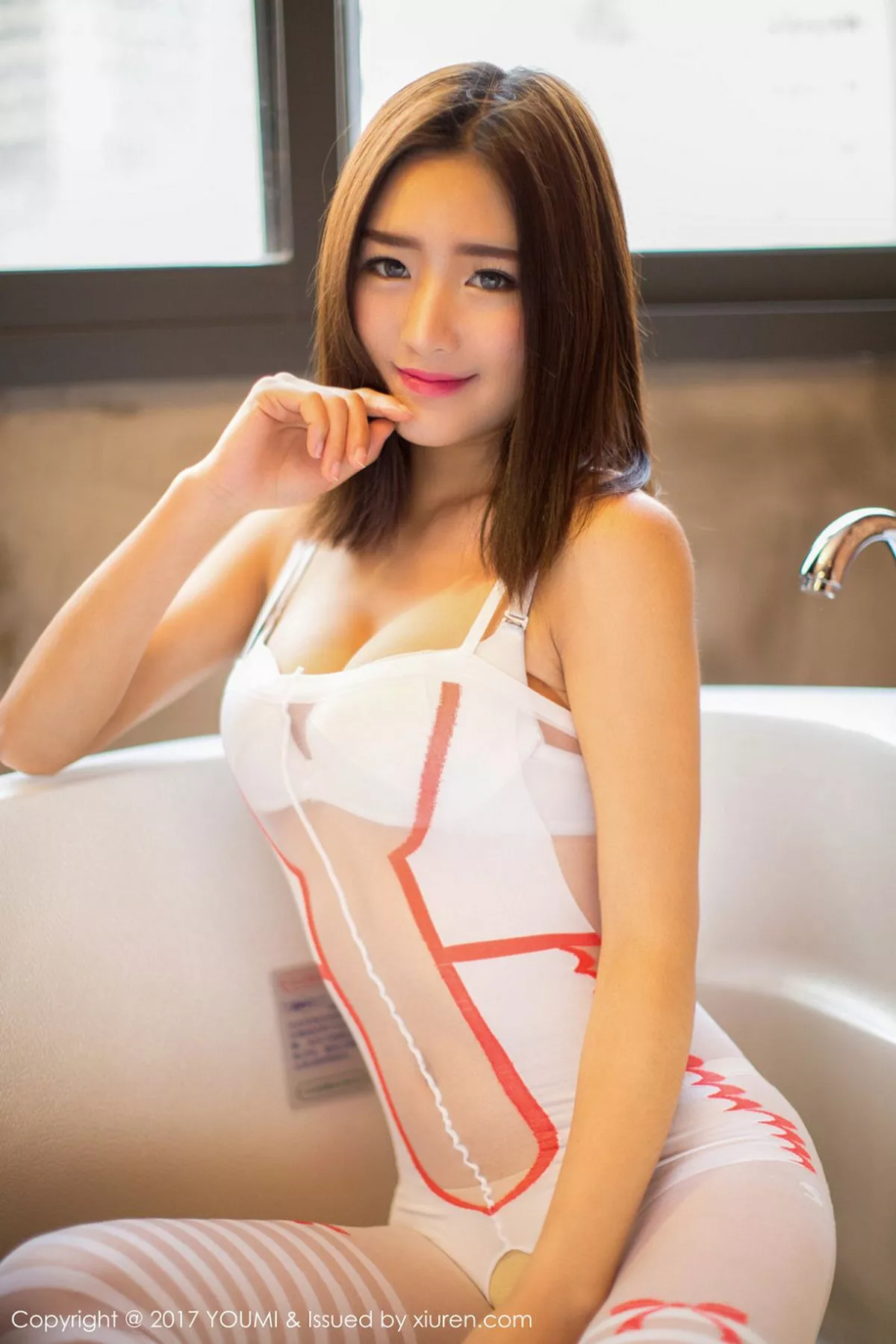 [YouMi尤蜜荟]第015期周琰琳写真  第2张-《94零社区》