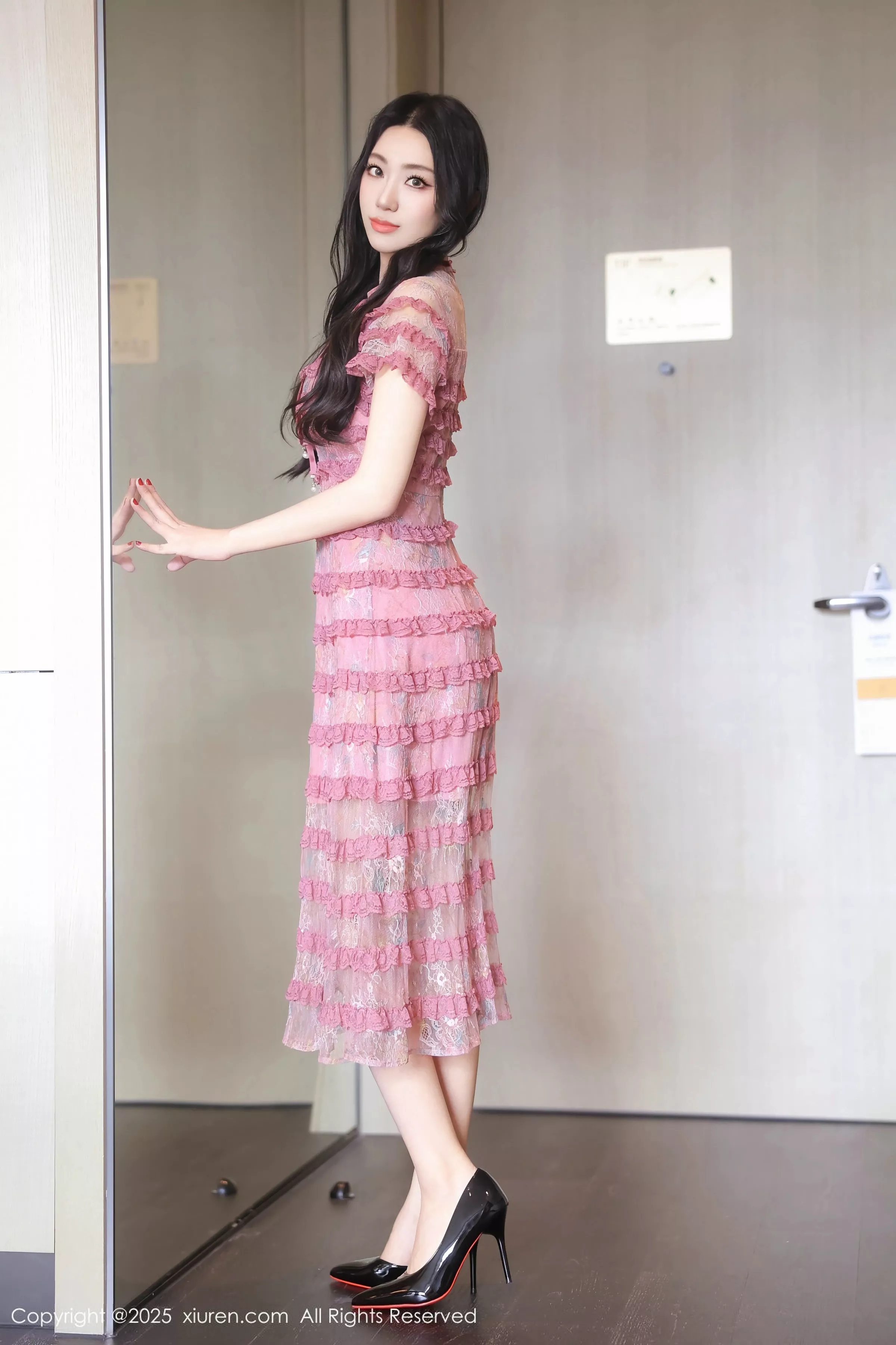 [XiuRen秀人网]第10459期桑宁写真  第2张-《94零社区》