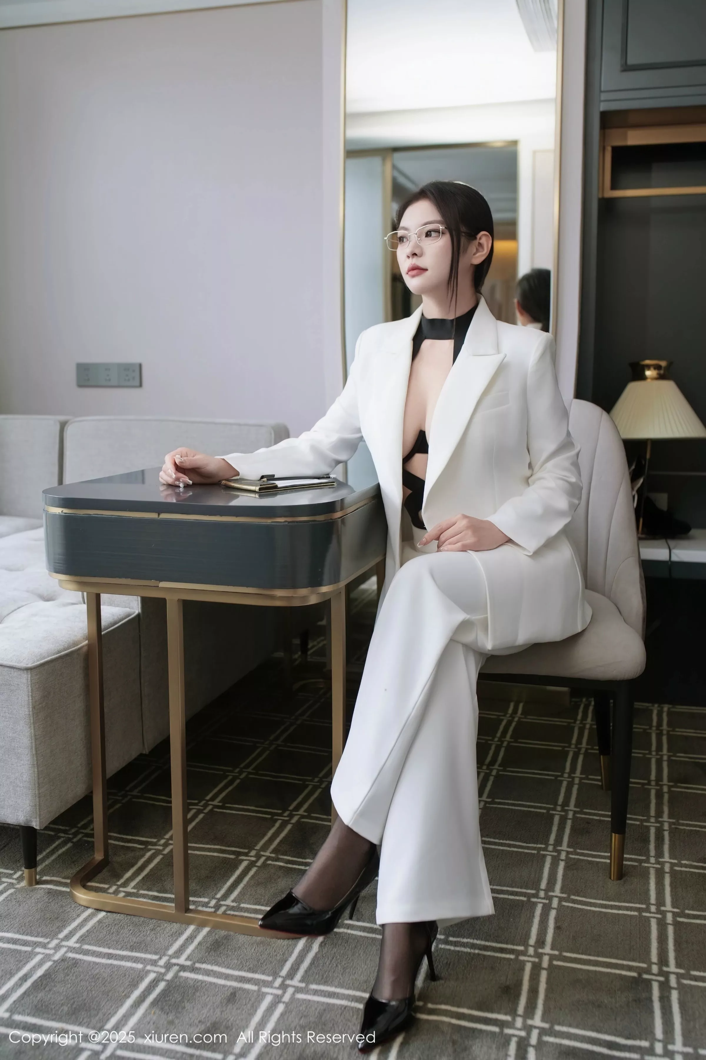 [XiuRen秀人网]第10464期冬安写真  第10张-《94零社区》