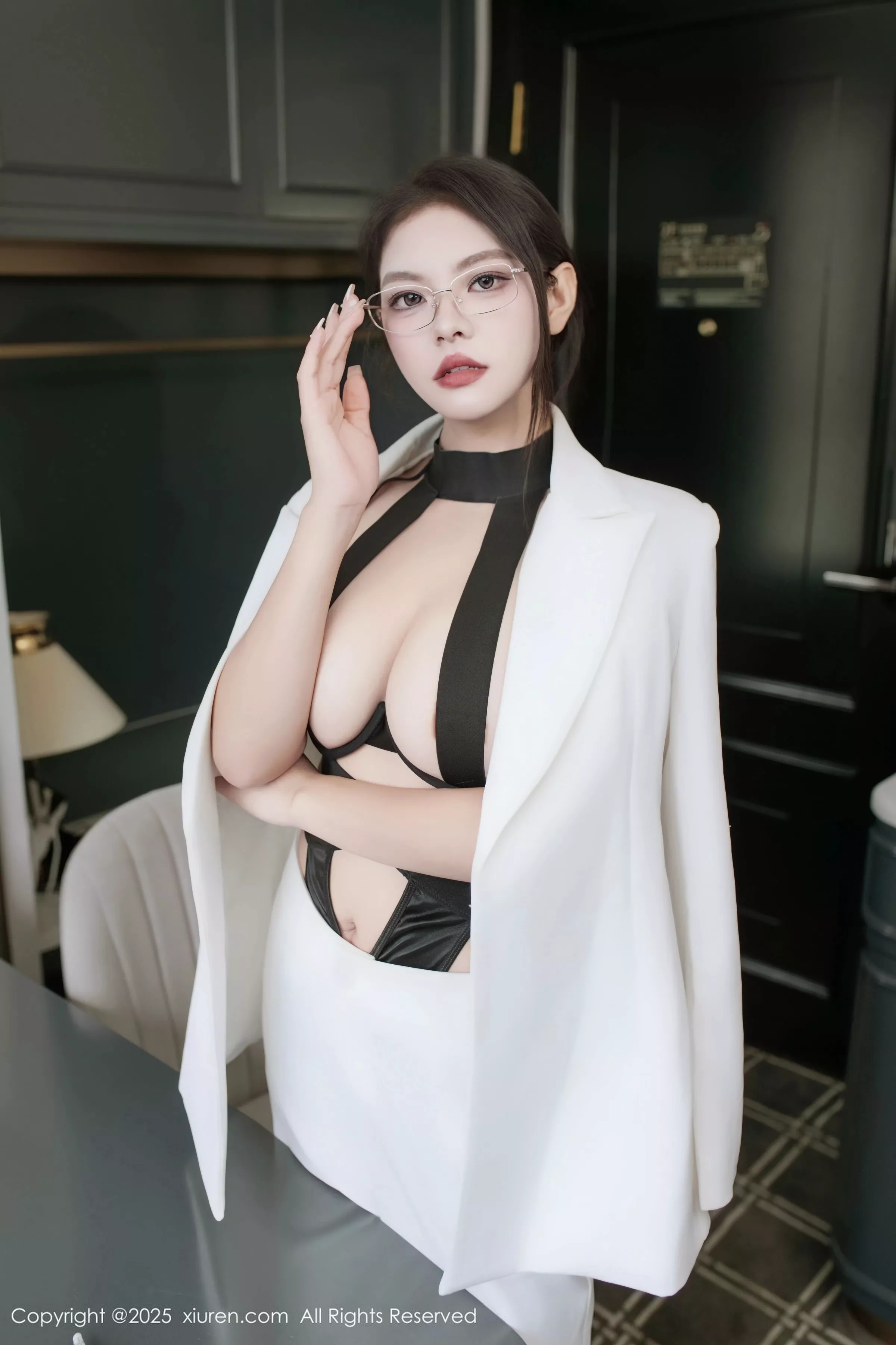 [XiuRen秀人网]第10464期冬安写真  第16张-《94零社区》