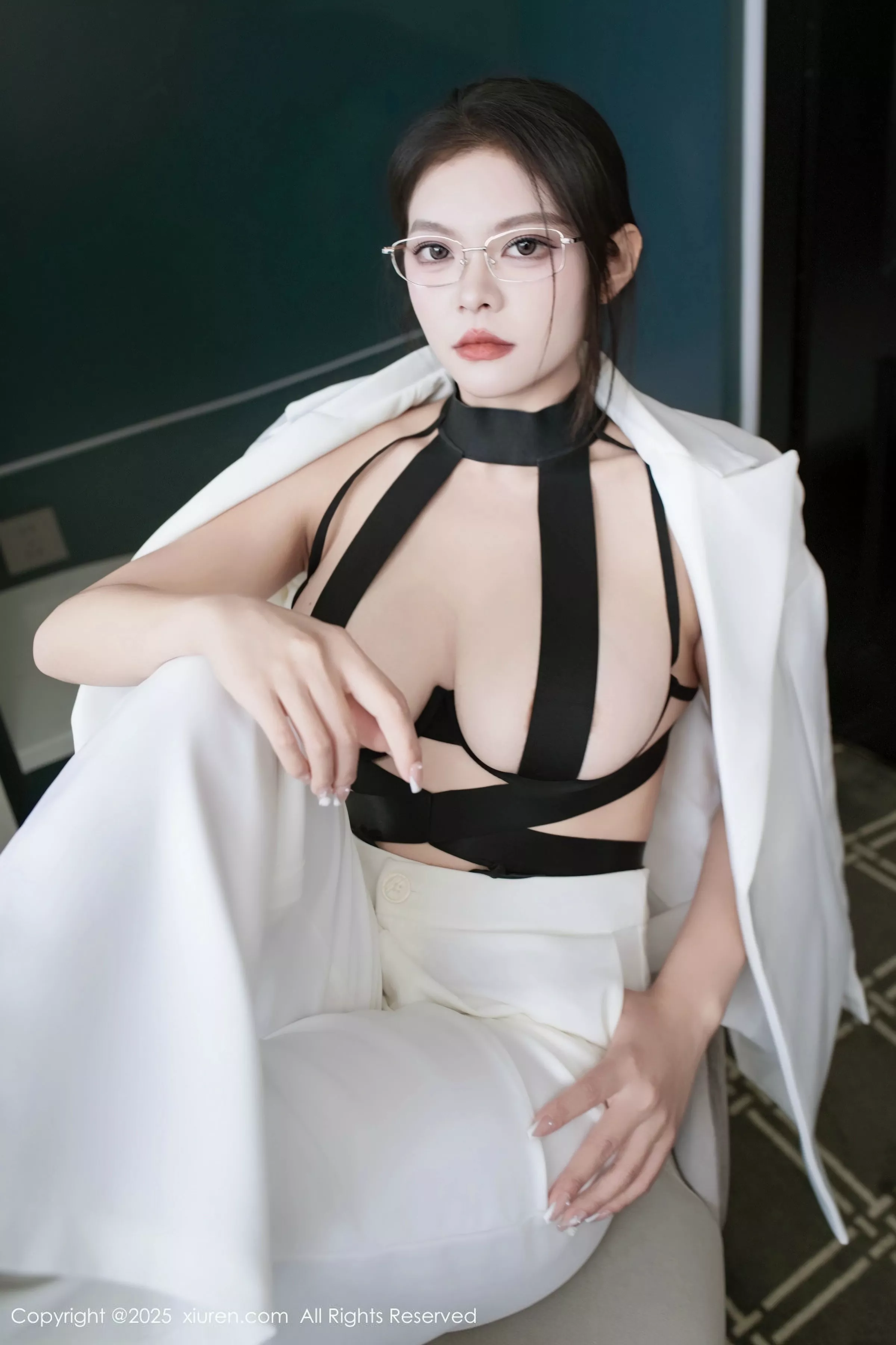 [XiuRen秀人网]第10464期冬安写真  第21张-《94零社区》