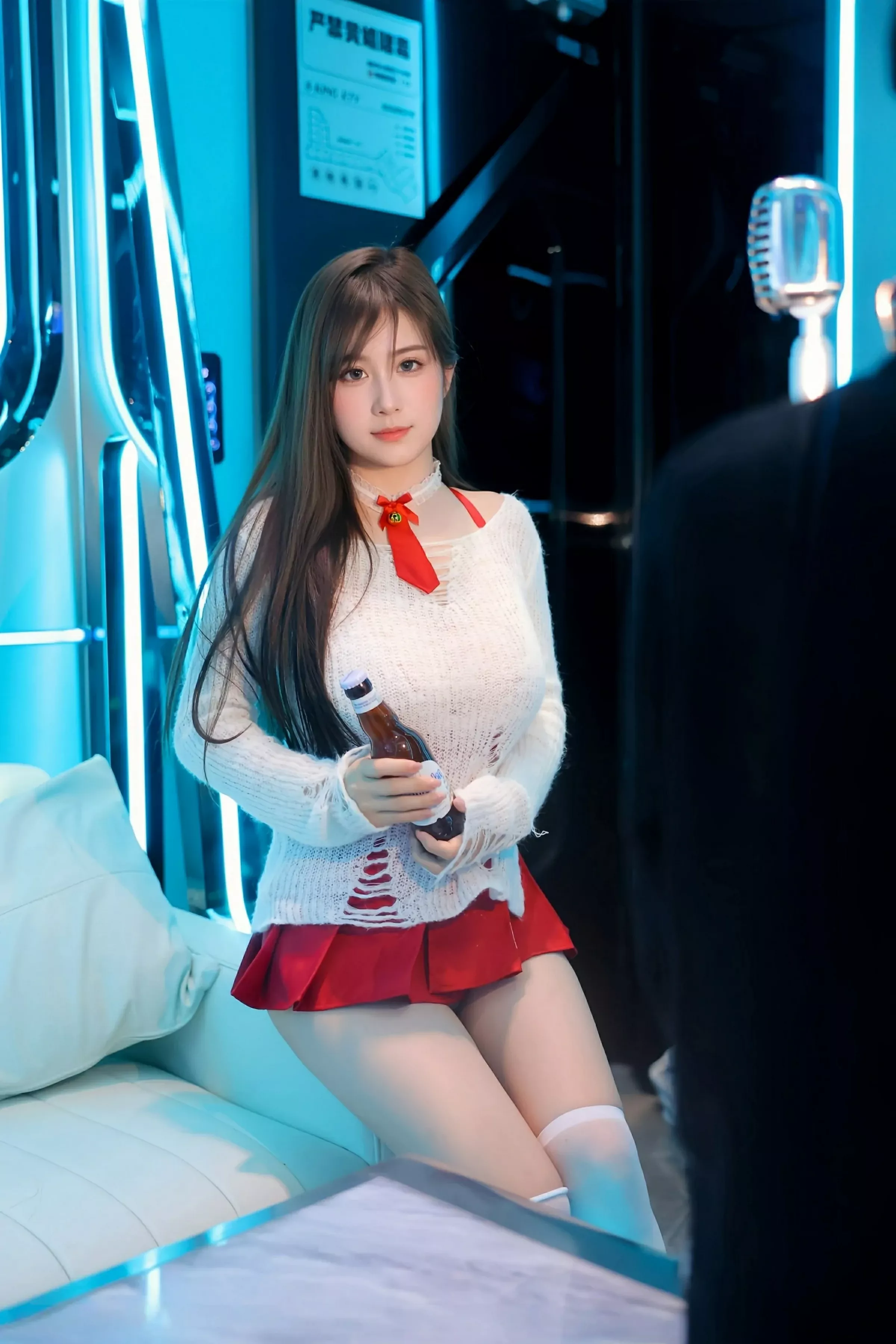 [XiuRen秀人网]第10470期小肉肉咪写真  第4张-《94零社区》