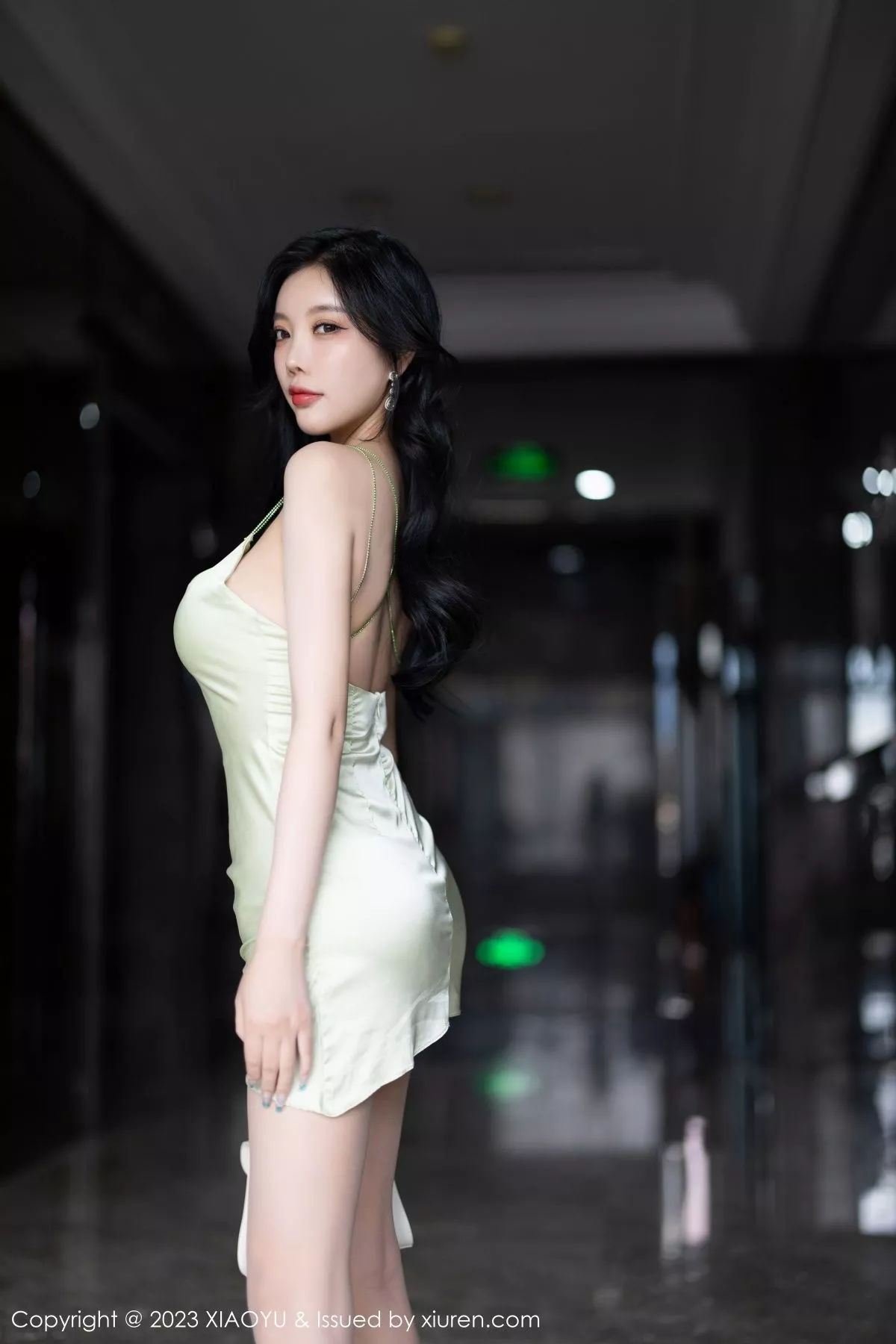 [XiaoYu画语界]第1143期杨晨晨写真  第1张-《94零社区》