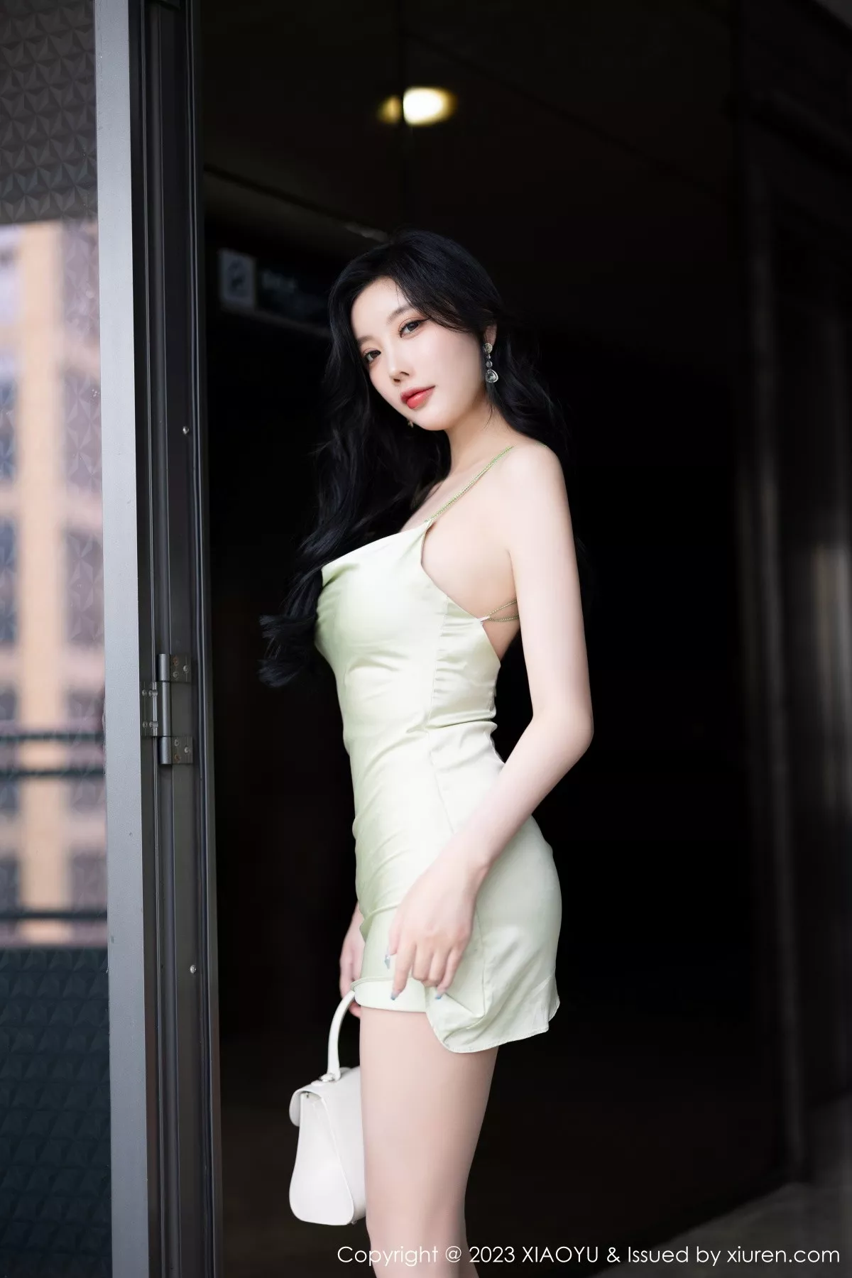 [XiaoYu画语界]第1143期杨晨晨写真  第2张-《94零社区》