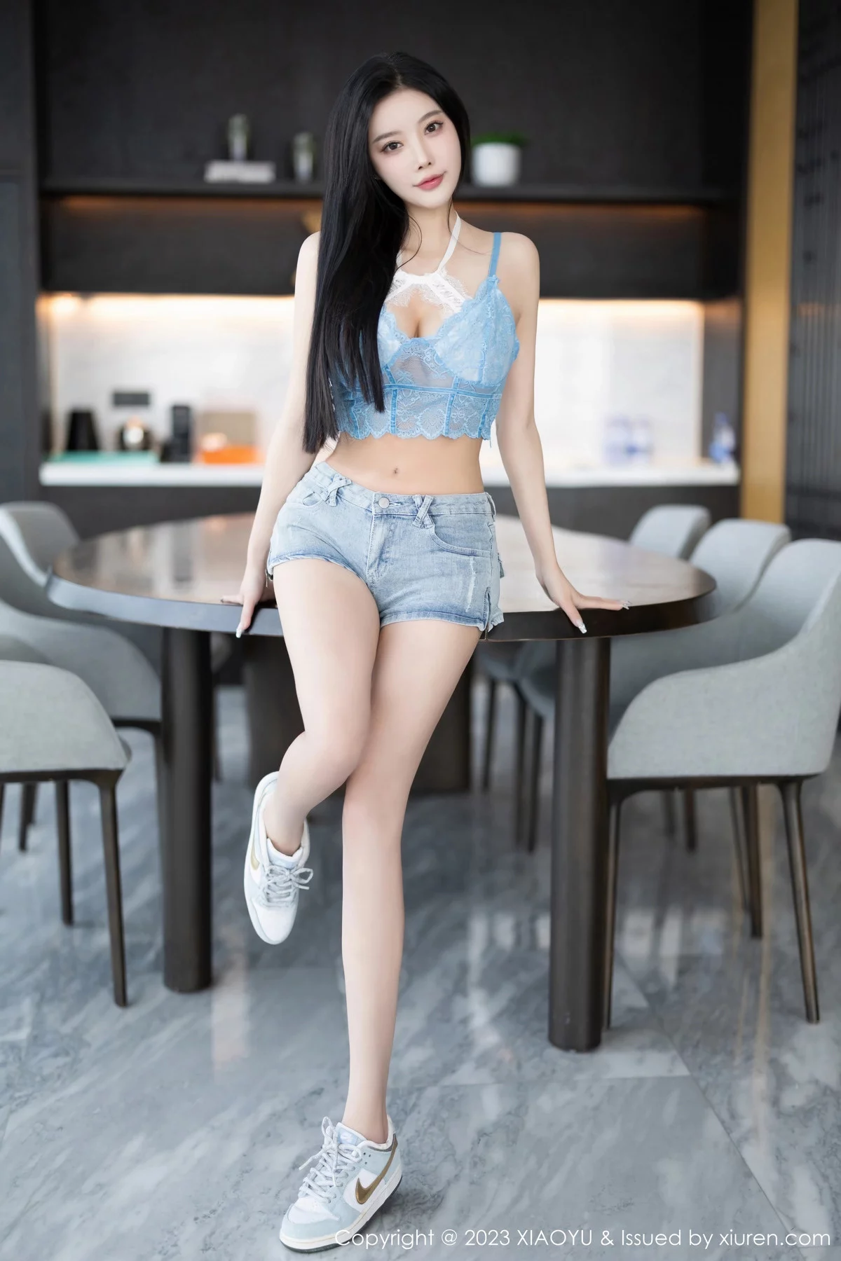 [XiaoYu画语界]第1165期杨晨晨写真  第1张-《94零社区》