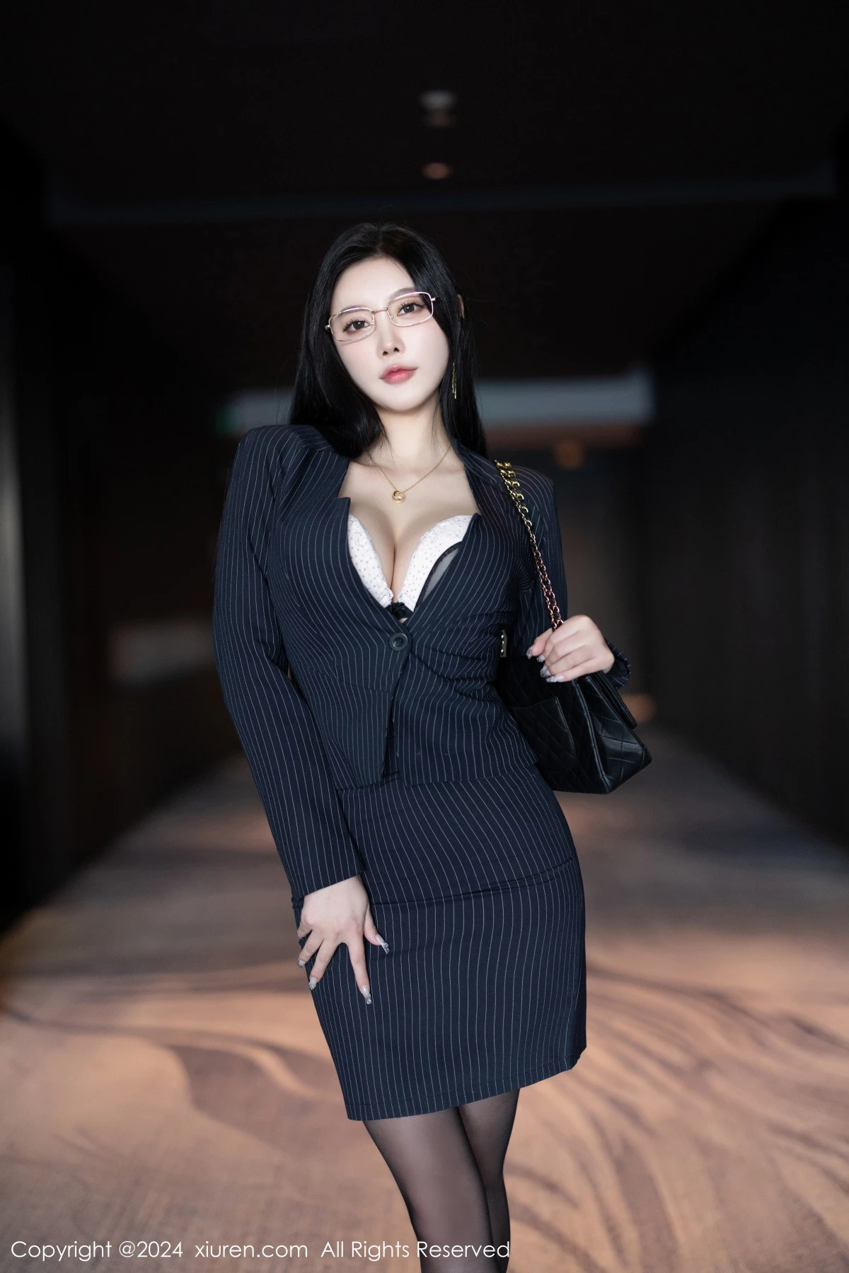 [XiaoYu画语界]第1188期杨晨晨写真  第3张-《94零社区》