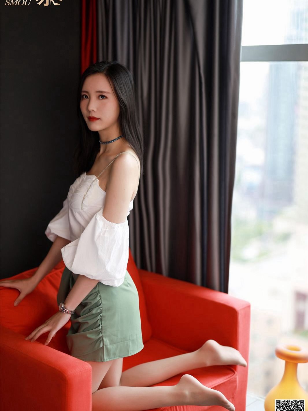 极品美少妇脱肉丝袜彰显美腿高清玉足高跟写真  第8张-《94零社区》
