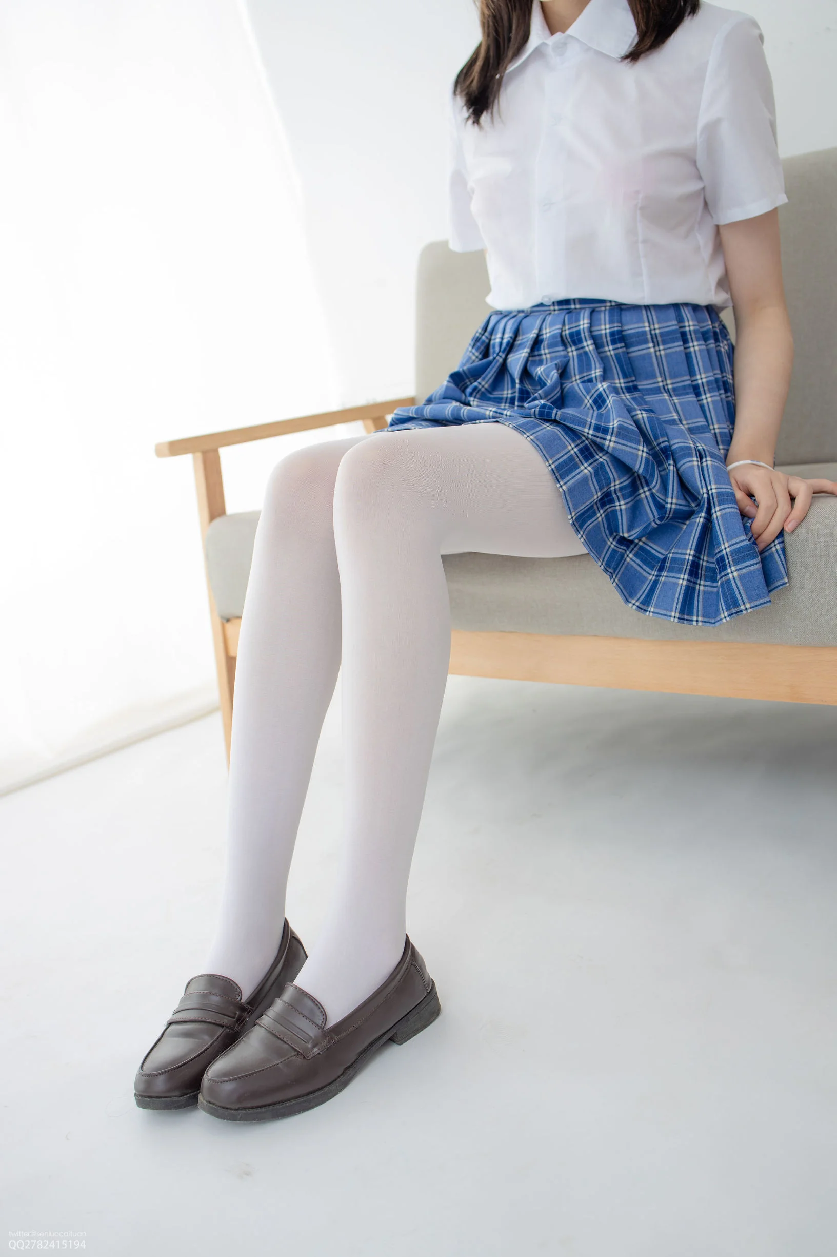 [森萝财团] JKFUN-039 Aika 80D白丝  第2张-《94零社区》