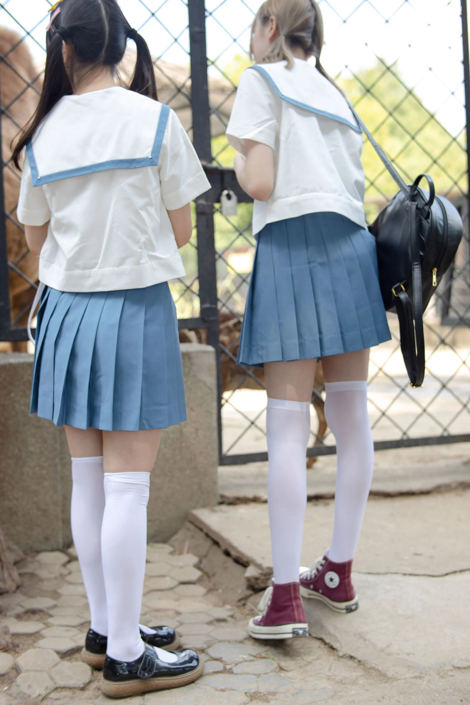[森萝财团] JKFUN-025 默陌&Aika 80D白丝过膝袜  第33张-《94零社区》