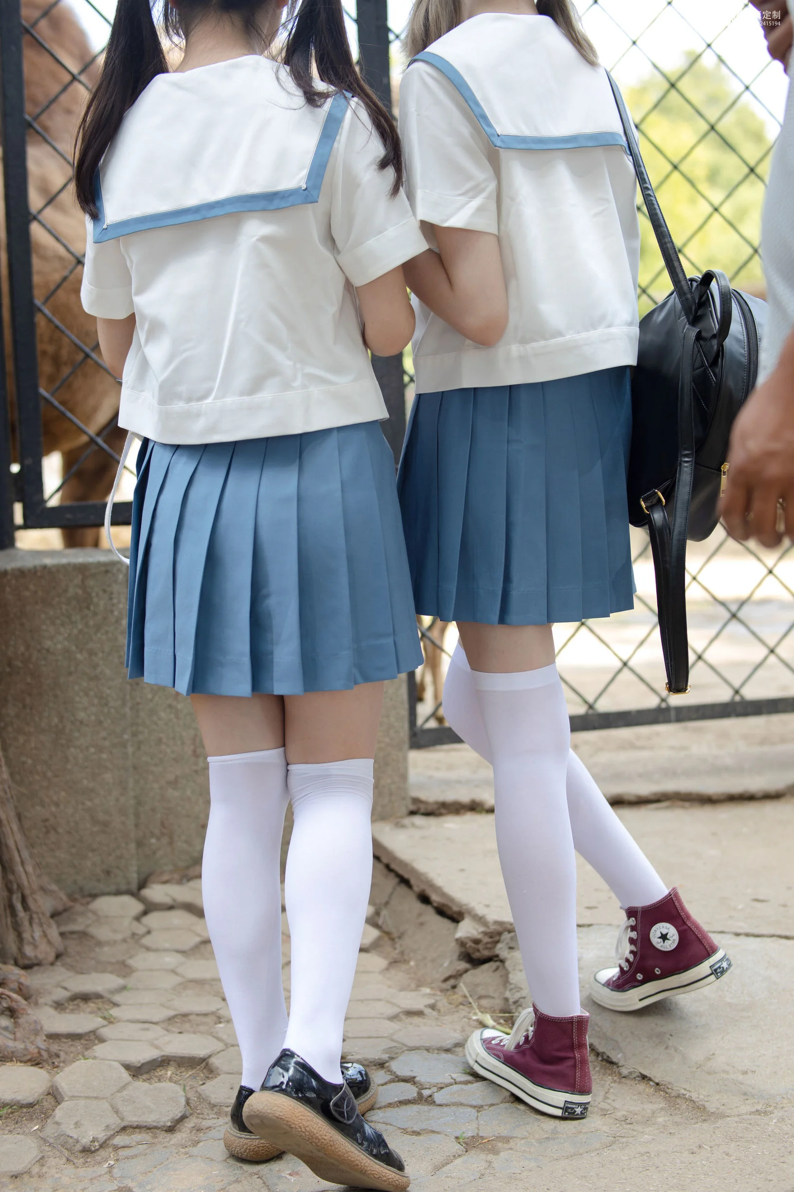[森萝财团] JKFUN-025 默陌&Aika 80D白丝过膝袜  第34张-《94零社区》