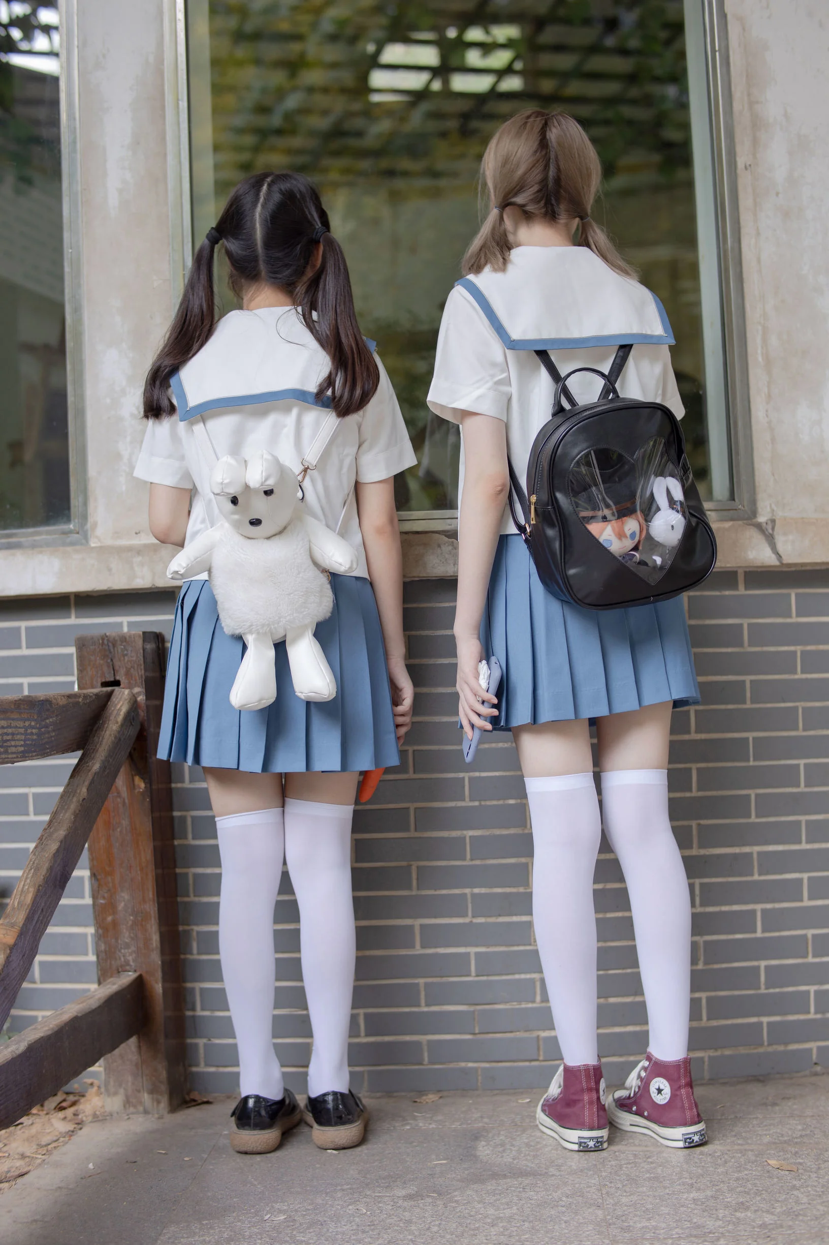 [森萝财团] JKFUN-025 默陌&Aika 80D白丝过膝袜  第43张-《94零社区》