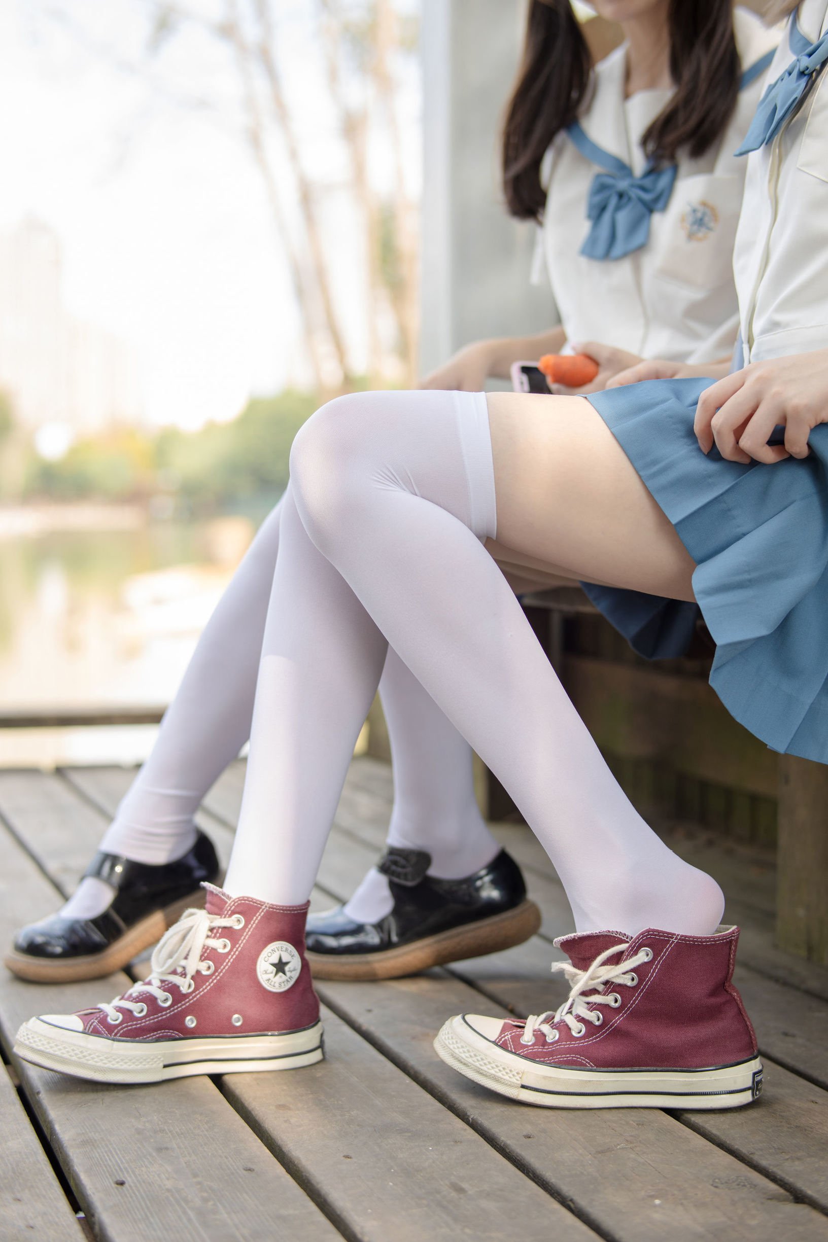 [森萝财团] JKFUN-025 默陌&Aika 80D白丝过膝袜  第78张-《94零社区》