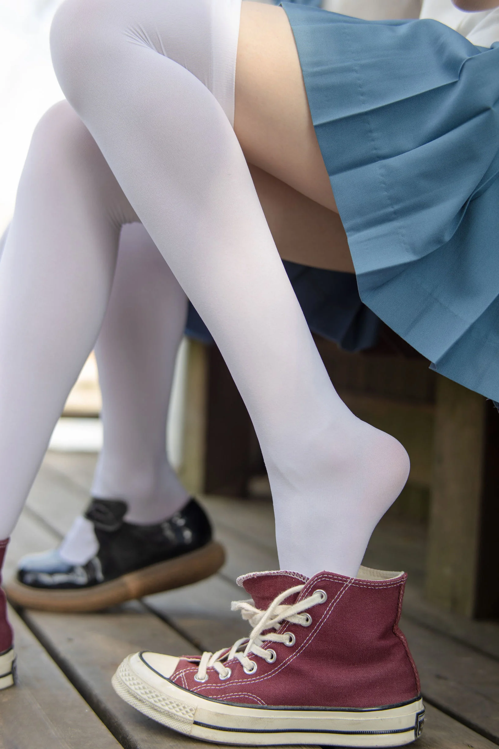 [森萝财团] JKFUN-025 默陌&Aika 80D白丝过膝袜  第79张-《94零社区》
