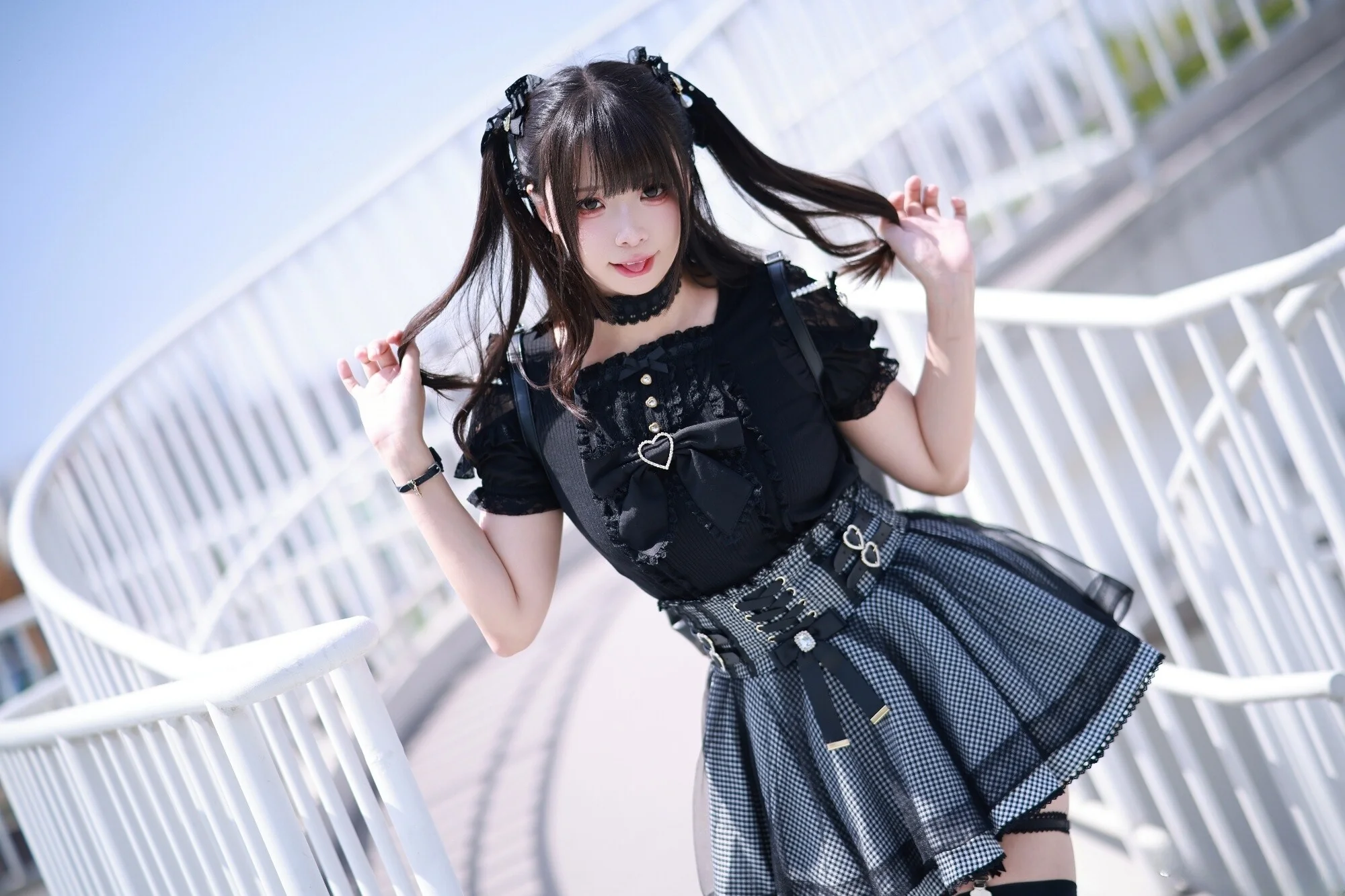 贤儿sherry - 地雷系女子51P  第14张-《94零社区》