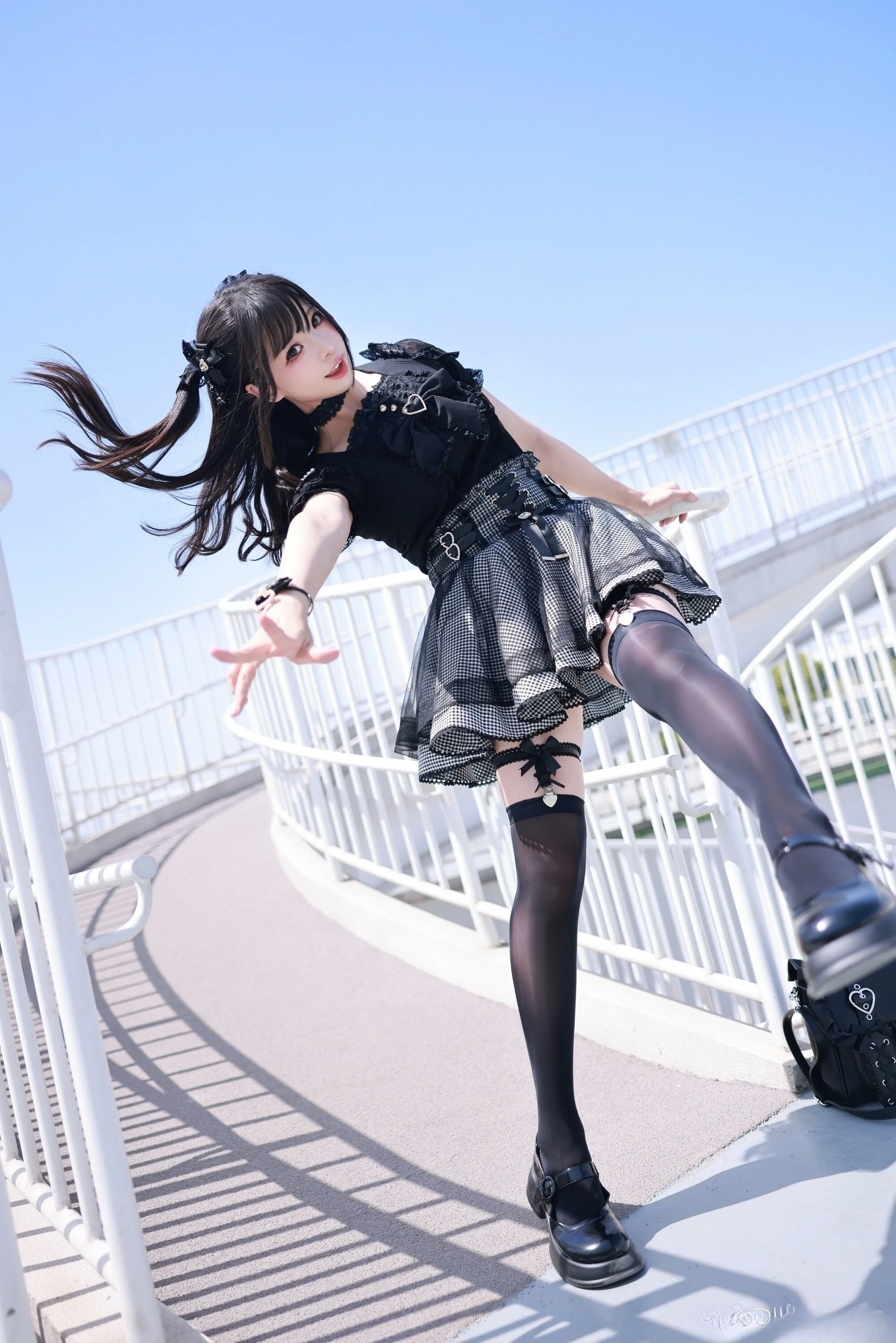 贤儿sherry - 地雷系女子51P  第15张-《94零社区》