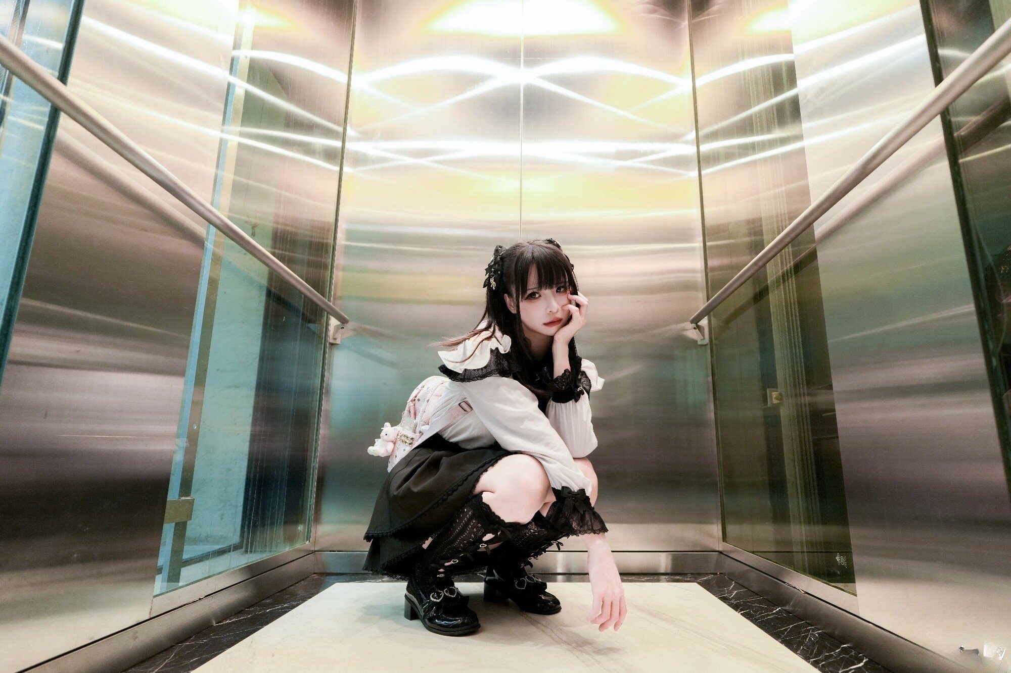 贤儿sherry - 地雷系女子51P  第33张-《94零社区》