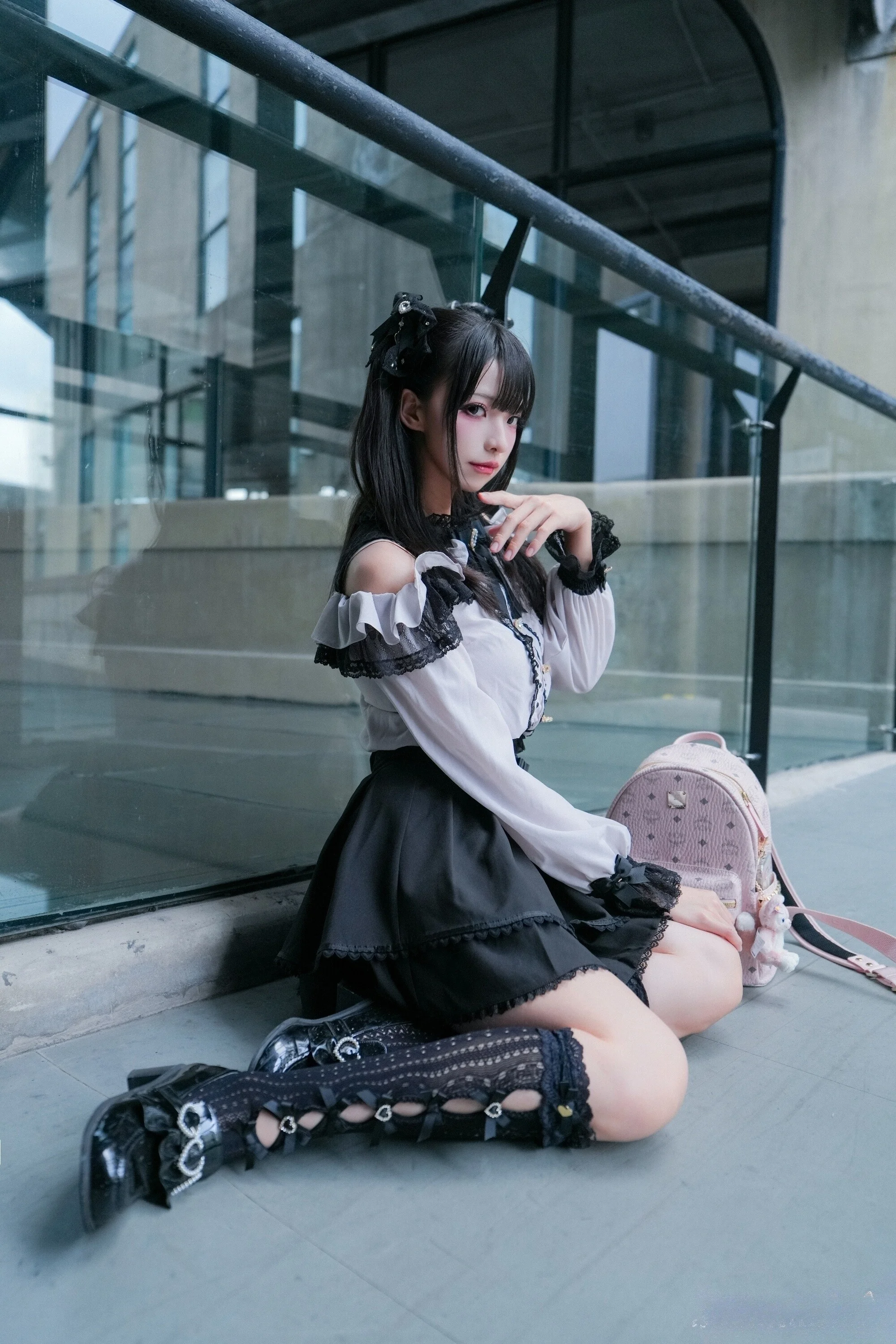贤儿sherry - 地雷系女子51P  第36张-《94零社区》