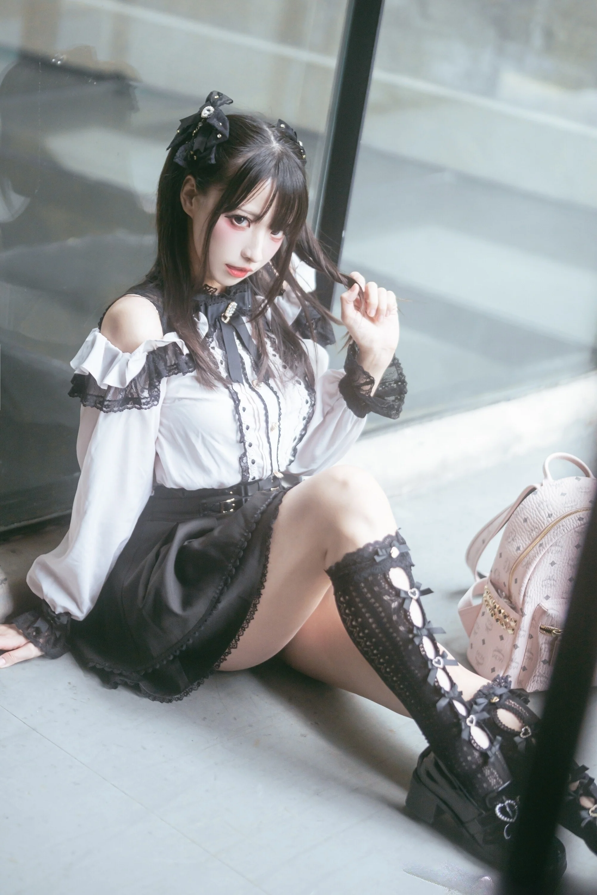 贤儿sherry - 地雷系女子51P  第45张-《94零社区》