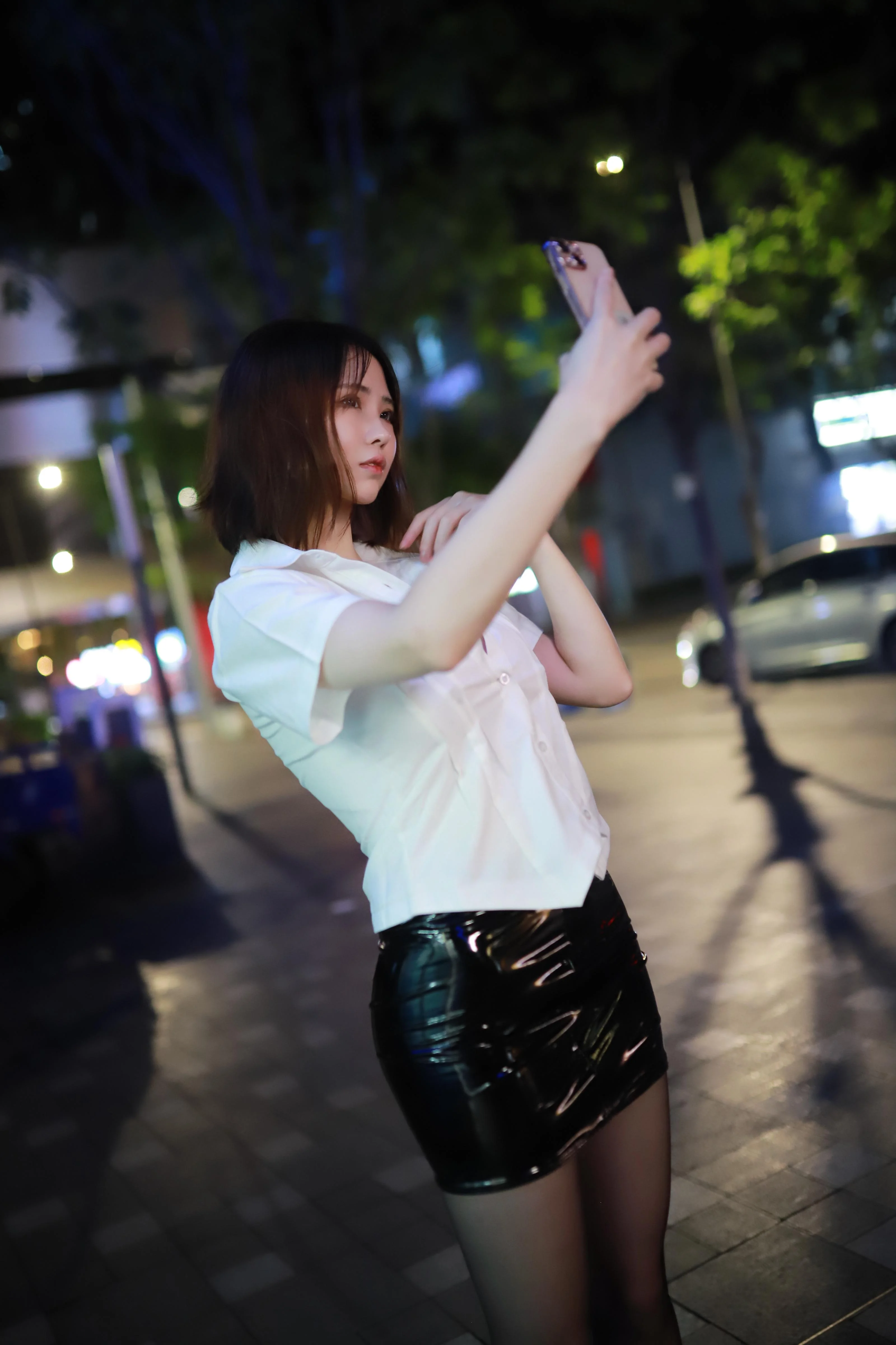 上杉绘梨落 - 被人跟踪102P  第34张-《94零社区》