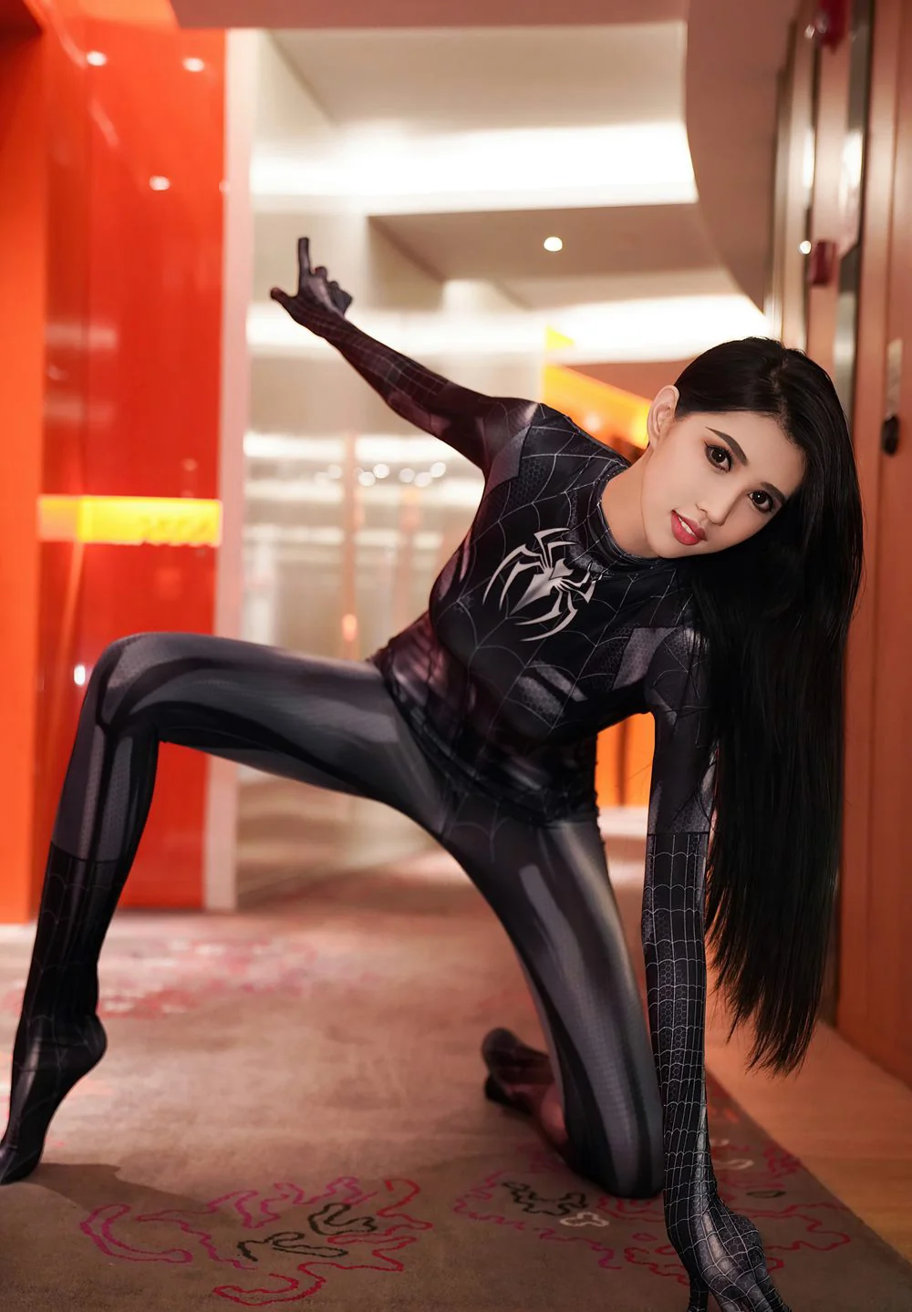 风骚紧身蝙蝠侠诱惑高翘臀美腿美臀高清2021写真  第9张-《94零社区》