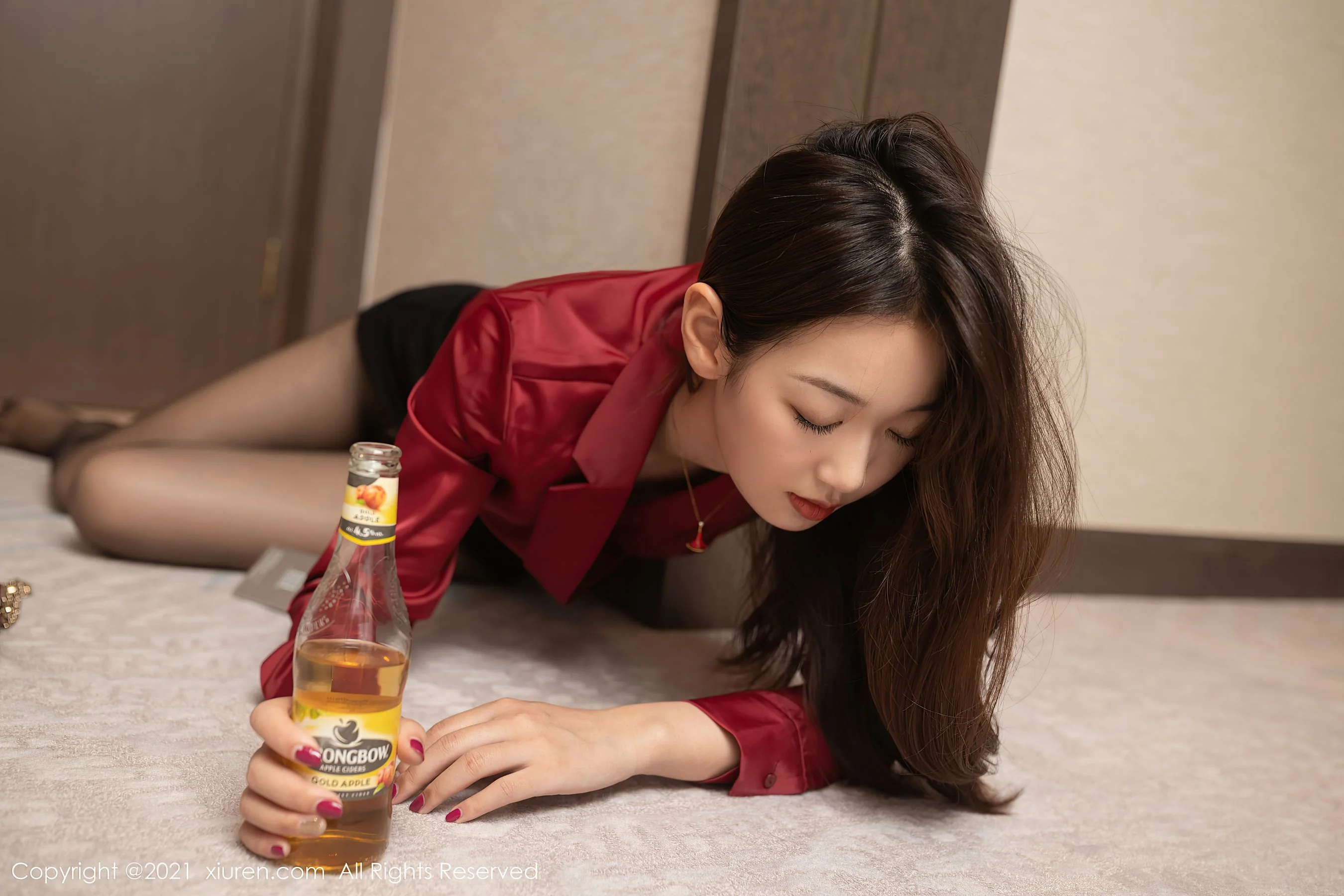 [秀人XiuRen] No.3583 唐安琪  第24张-《94零社区》