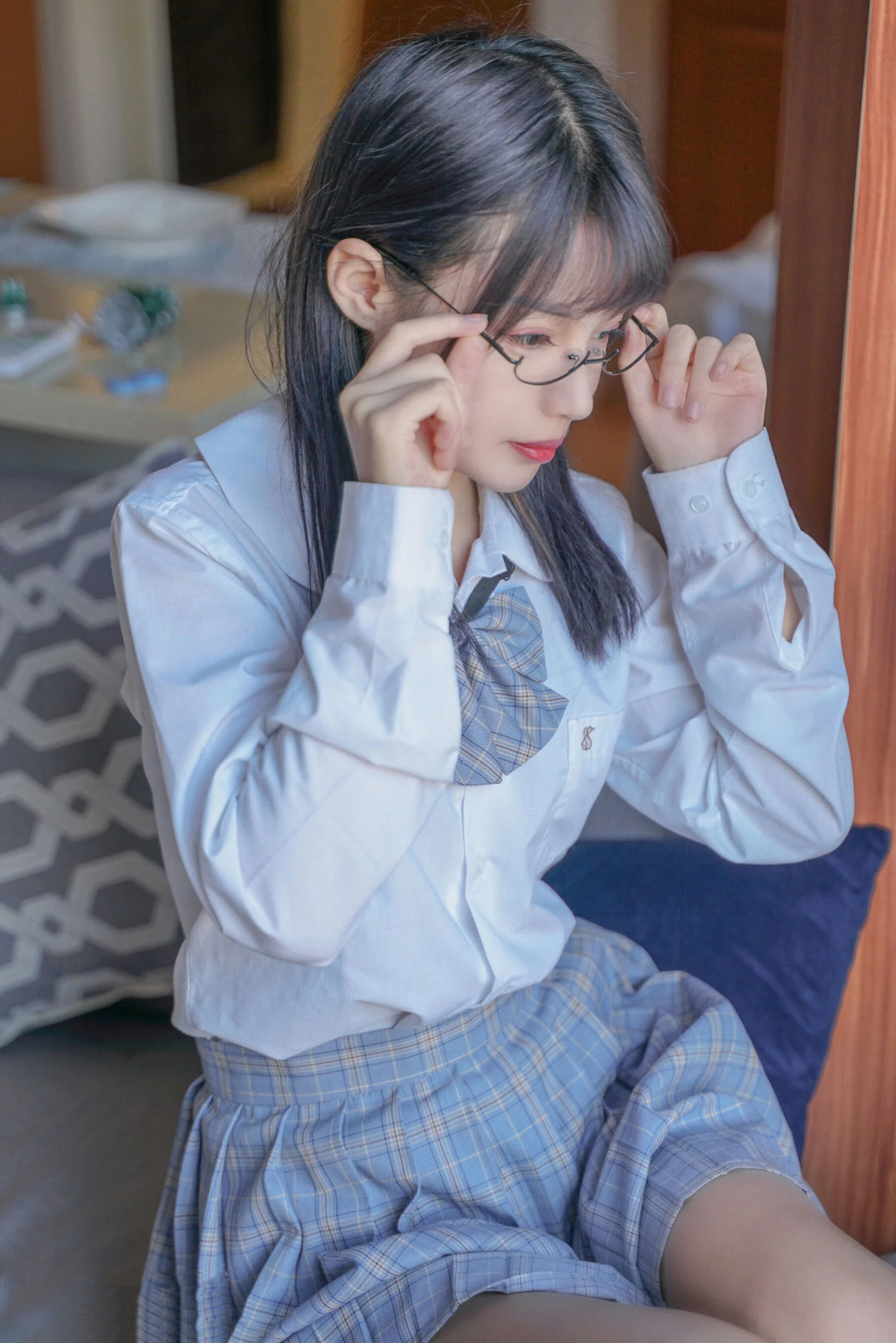 [喵糖映画] VOL.047 裸腿制服裙  第36张-《94零社区》