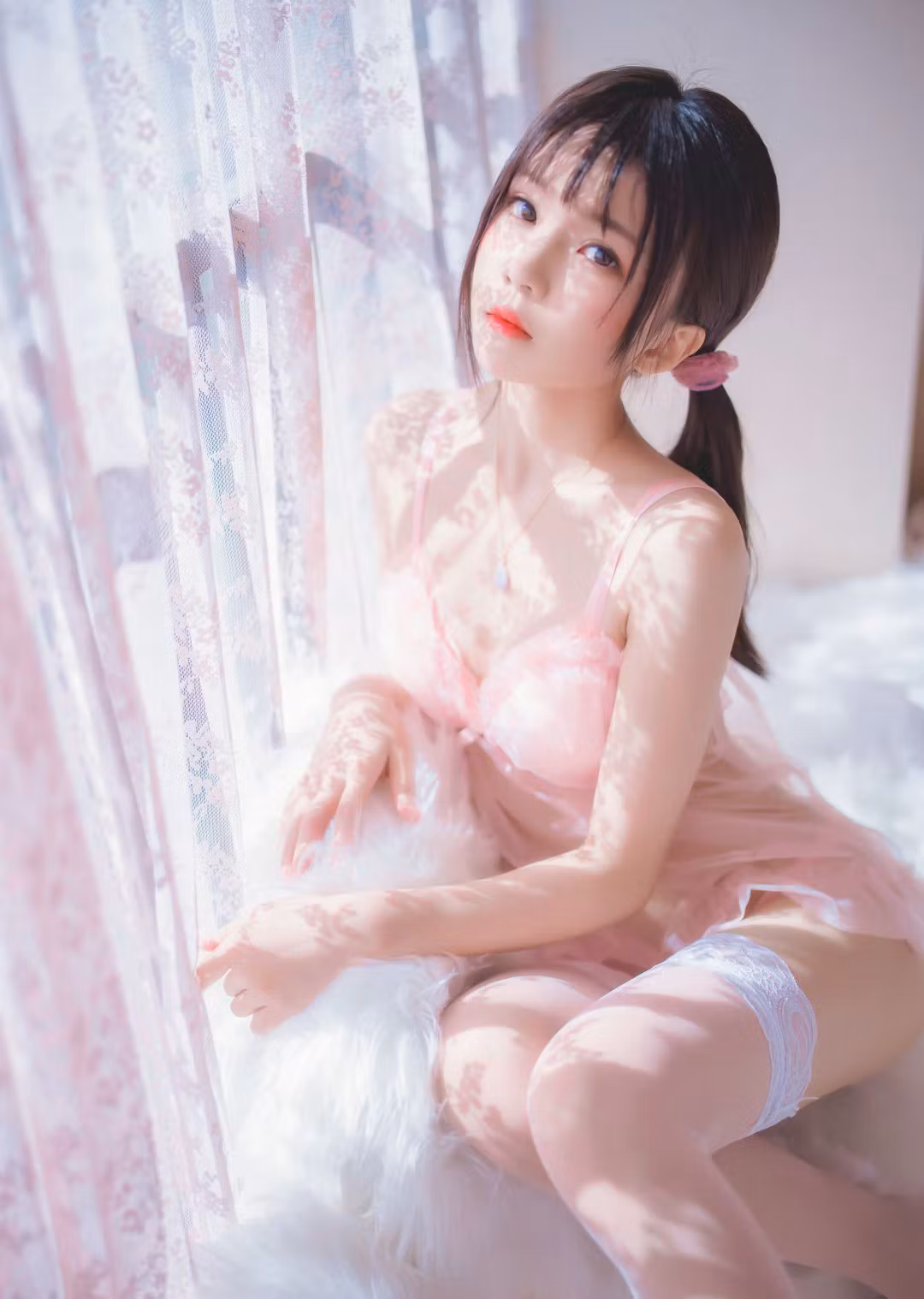 性感粉嫩的Cosplay美女极品白丝足控森罗财团  第1张-《94零社区》
