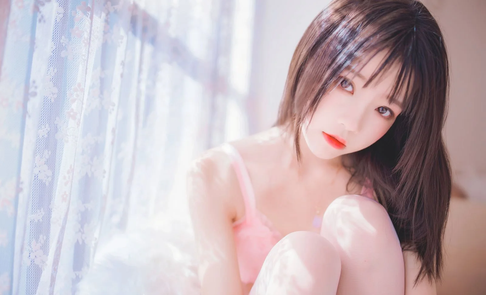性感粉嫩的Cosplay美女极品白丝足控森罗财团  第13张-《94零社区》