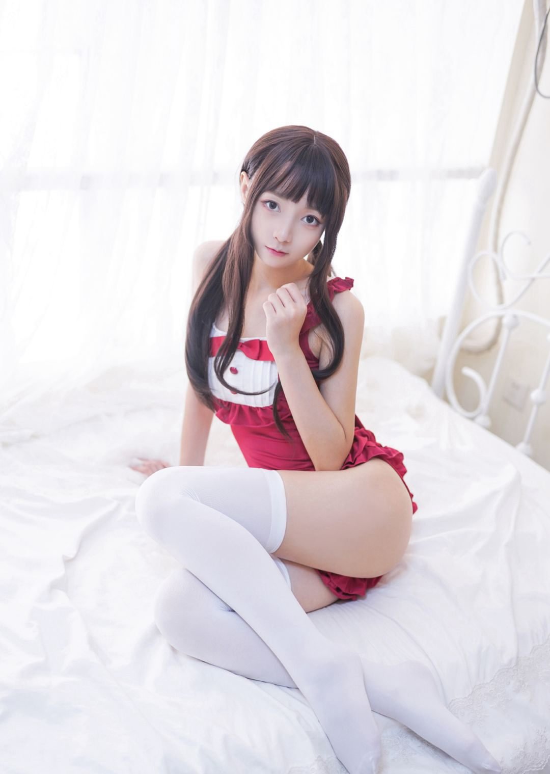 森萝财团白丝美女性感美腿大尺度Cosplay图  第3张-《94零社区》