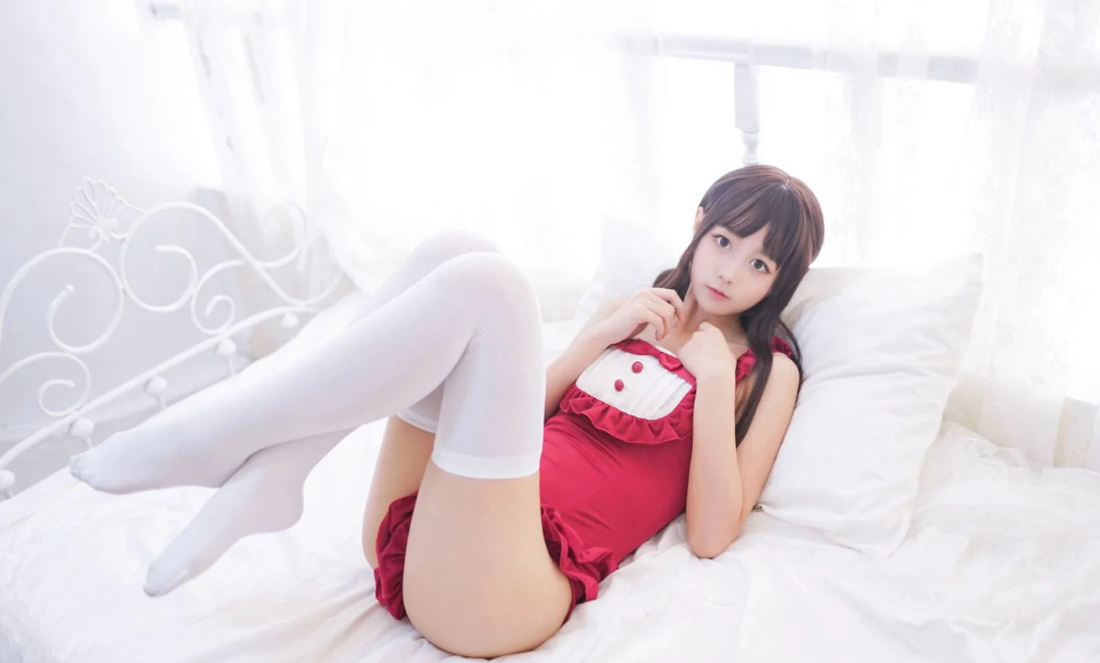 森萝财团白丝美女性感美腿大尺度Cosplay图  第14张-《94零社区》