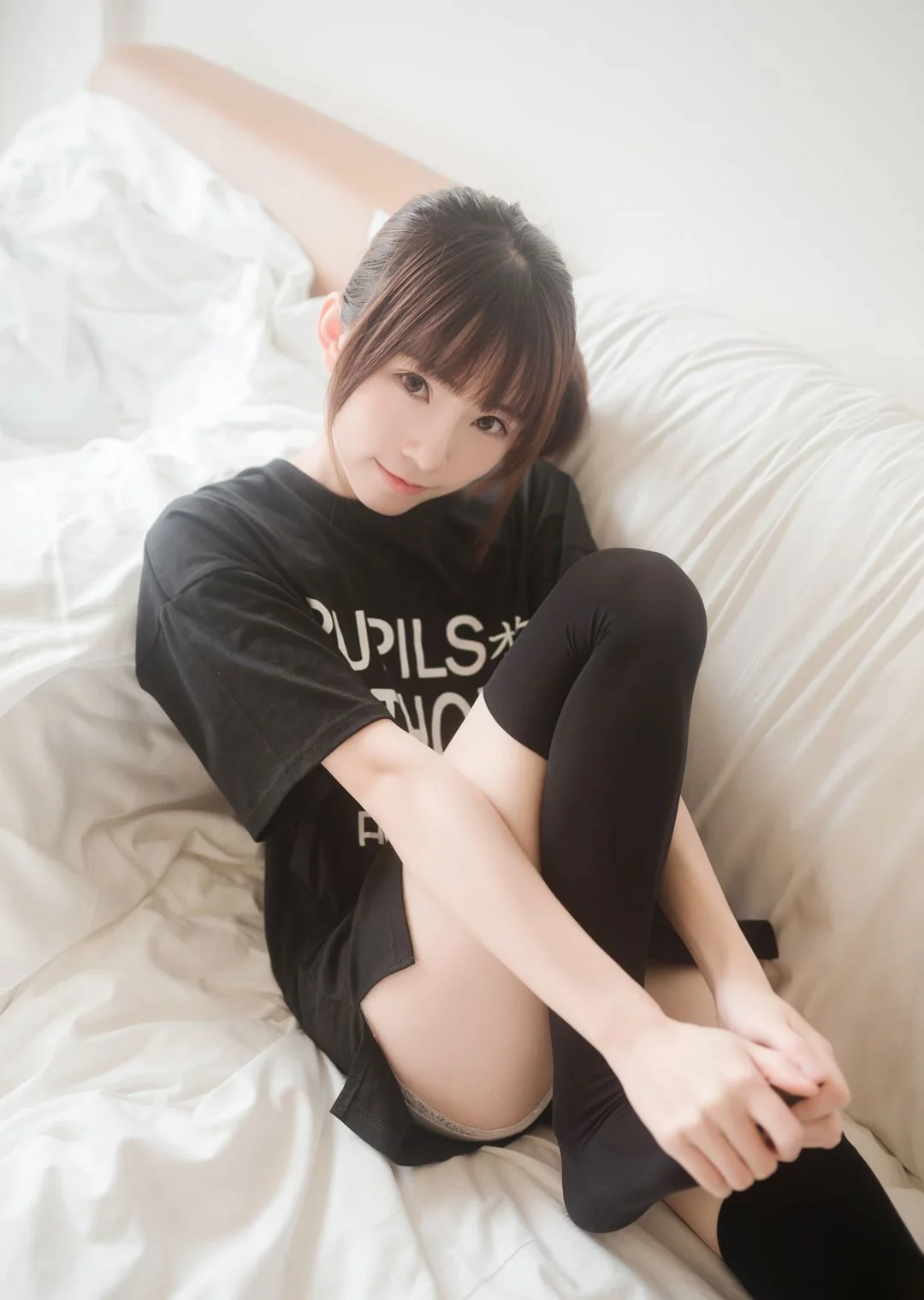 JK制服美女性感黑色过膝袜Cosplay大尺度图片  第24张-《94零社区》