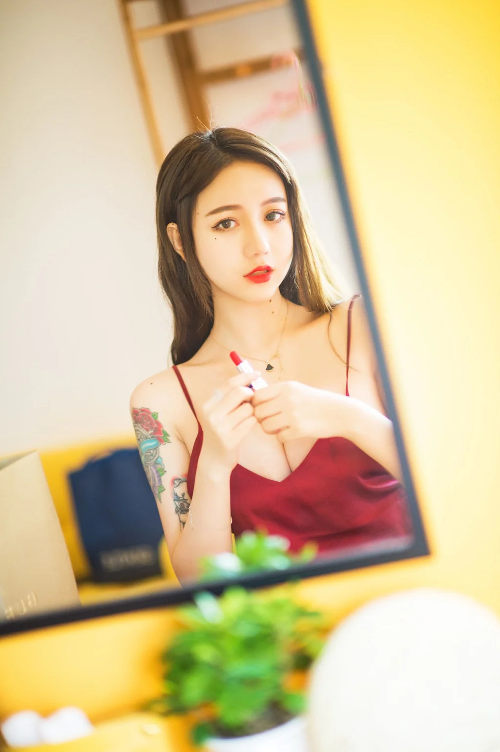COSER洛丽塔大哥《吊带睡衣 2B改》 [Cosplay美女] 写真集[29P]  第9张-《94零社区》