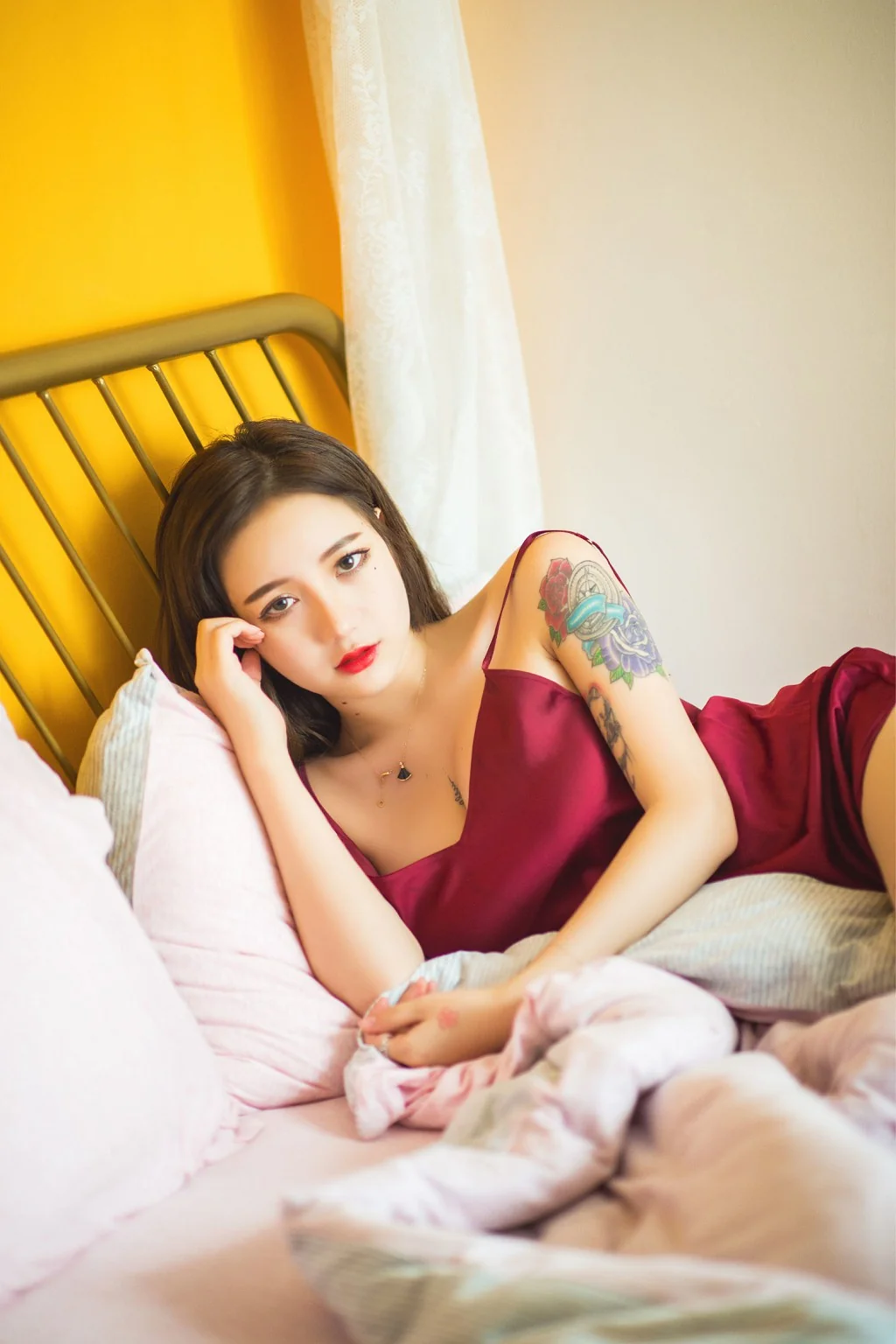 COSER洛丽塔大哥《吊带睡衣 2B改》 [Cosplay美女] 写真集[29P]  第10张-《94零社区》